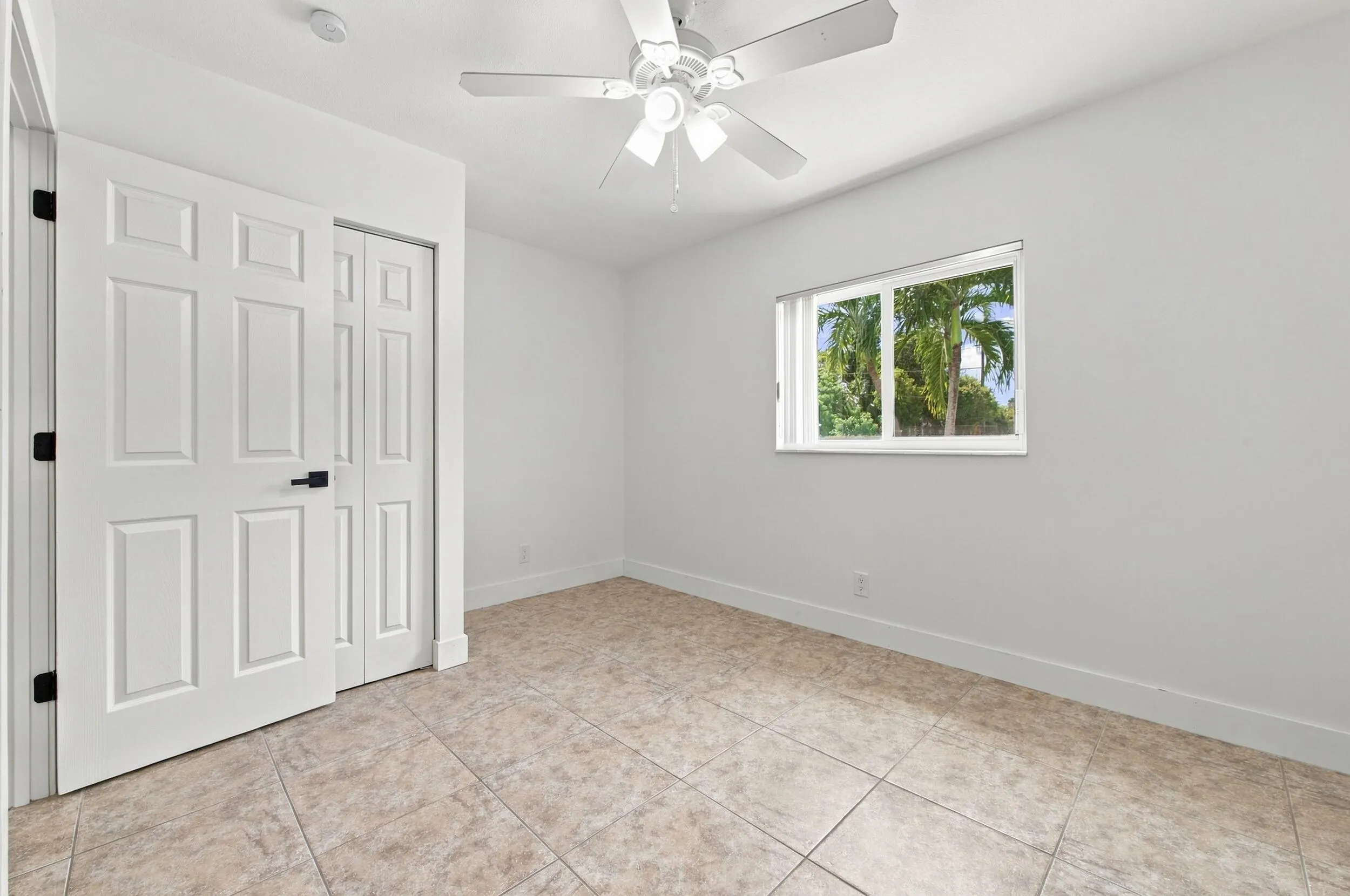 4999 SW 6TH Street