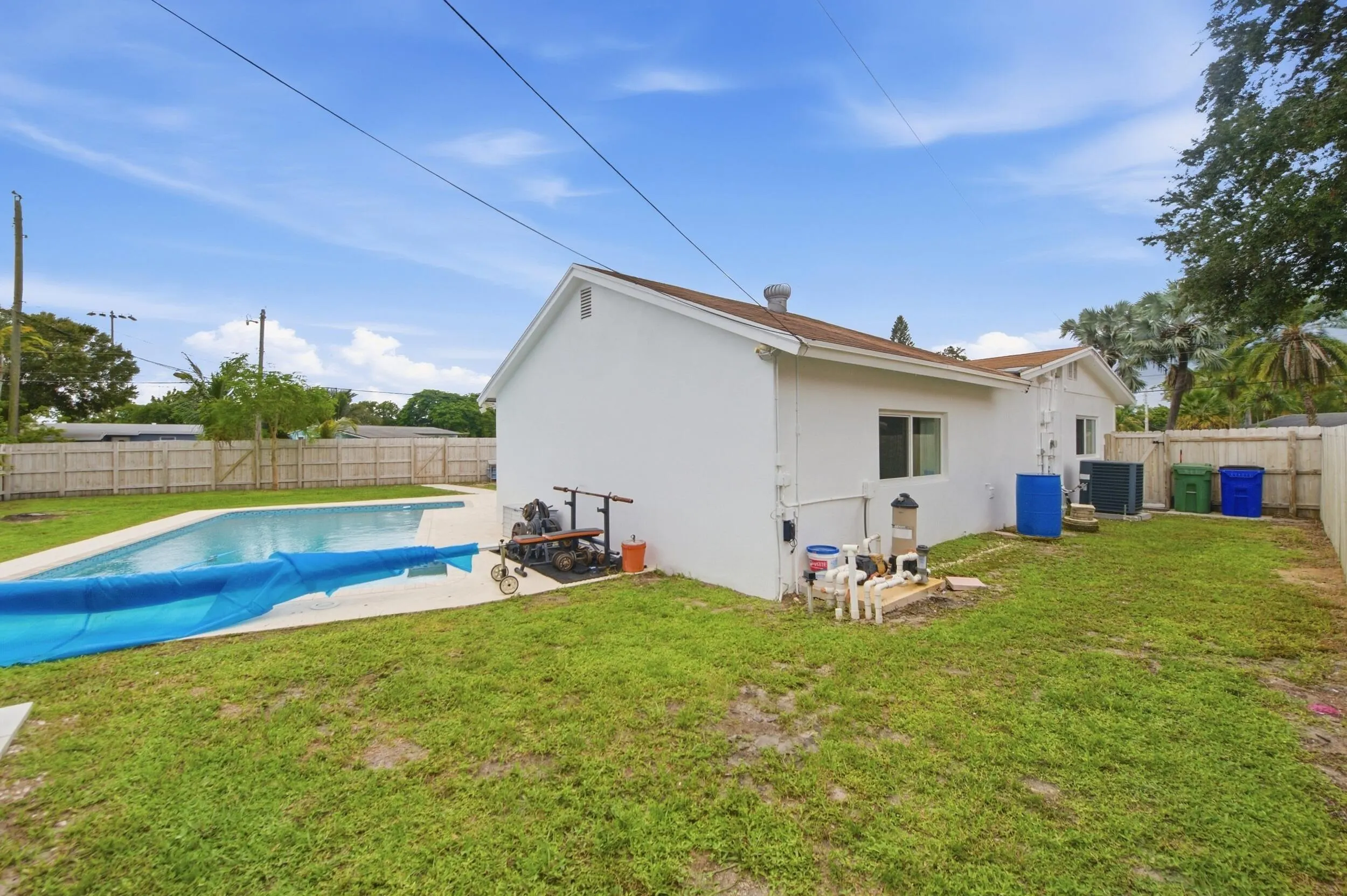 4999 SW 6TH Street
