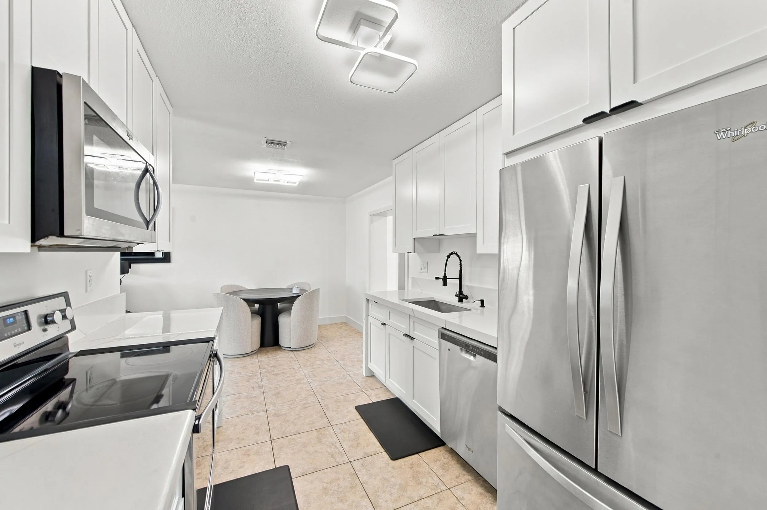 4999 SW 6TH Street
