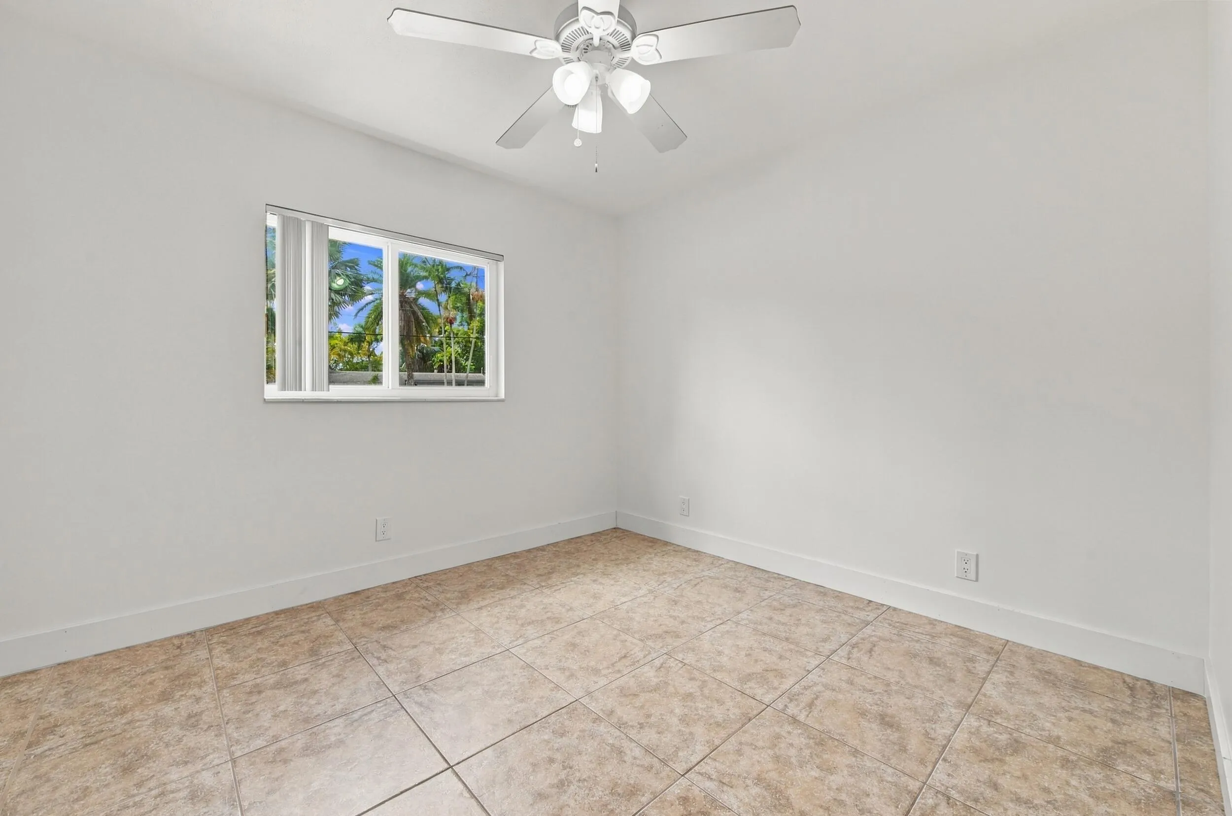 4999 SW 6TH Street