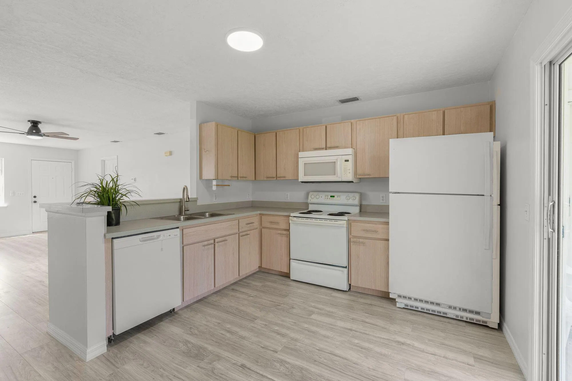 2150 87TH Court