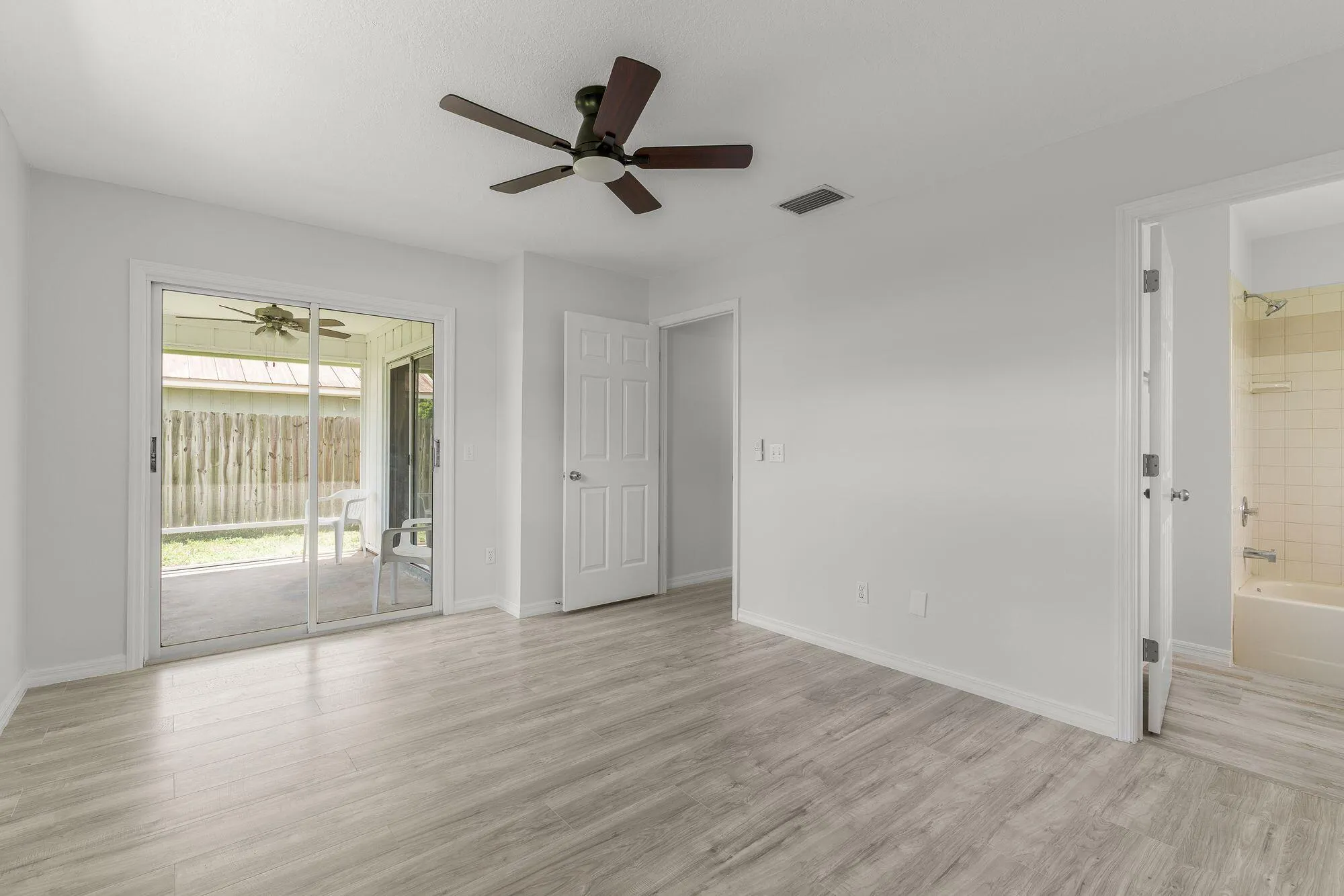 2150 87TH Court