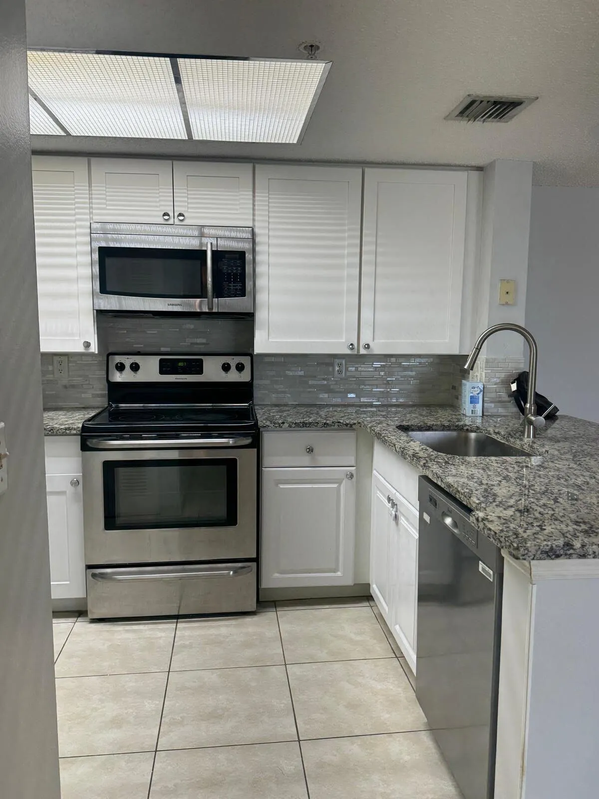 5045 WILES Road #308