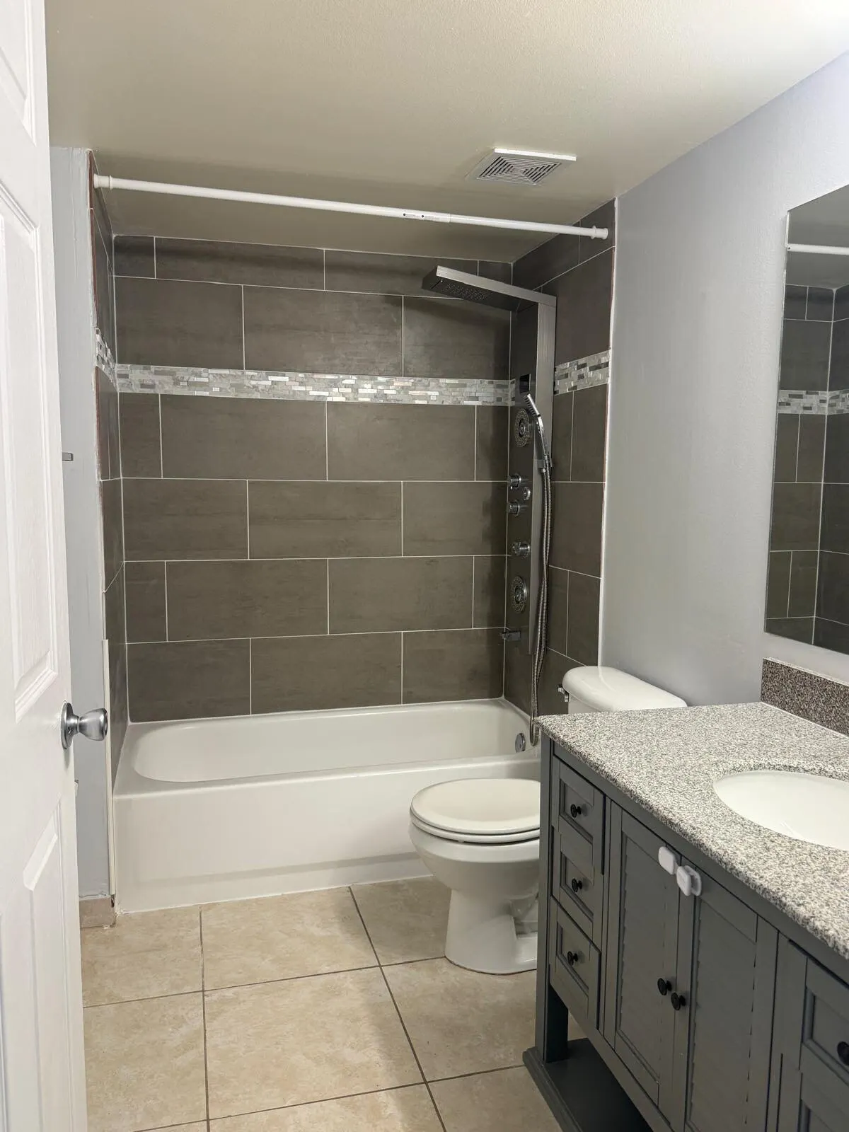 5045 WILES Road #308
