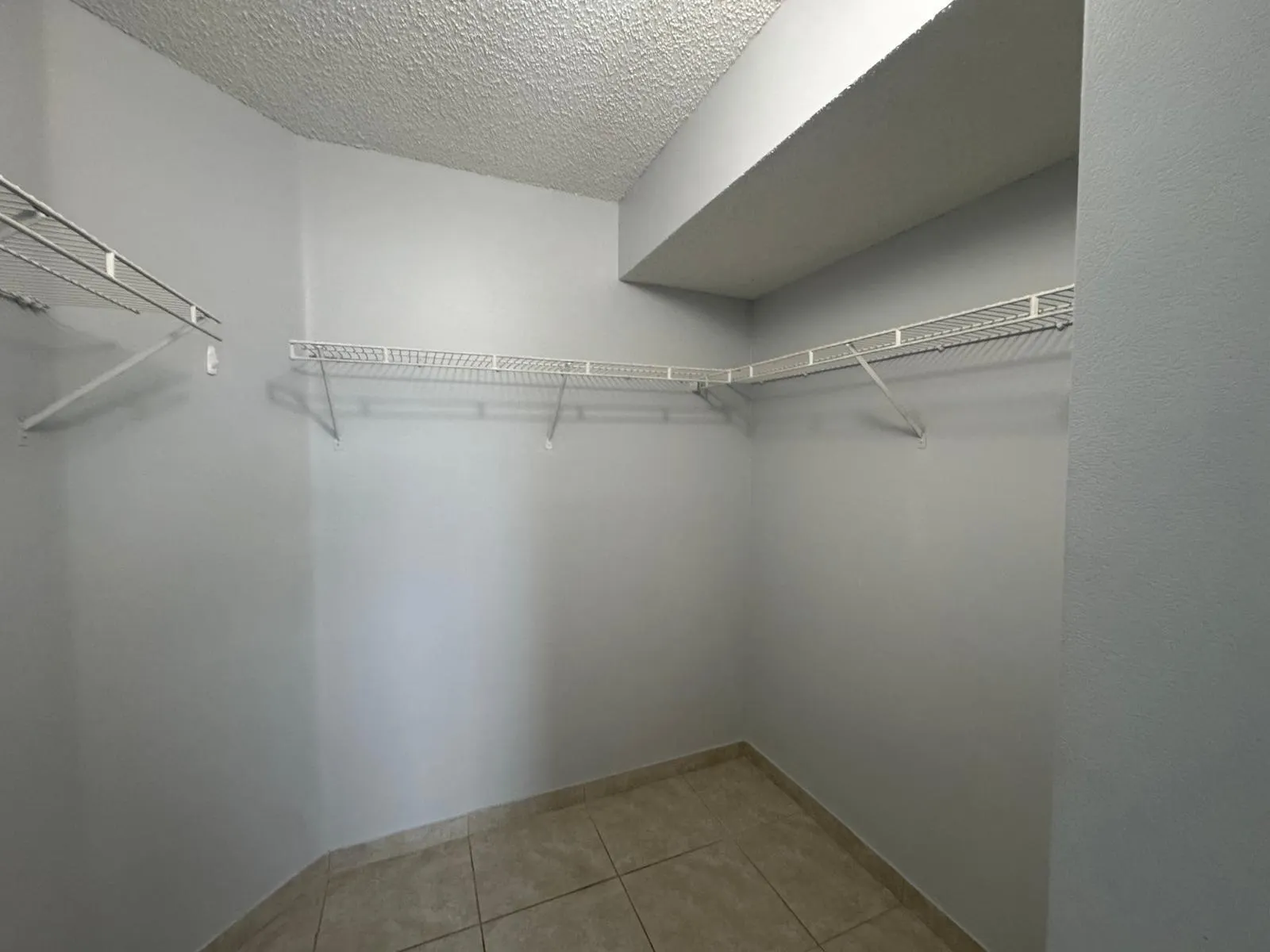 5045 WILES Road #308