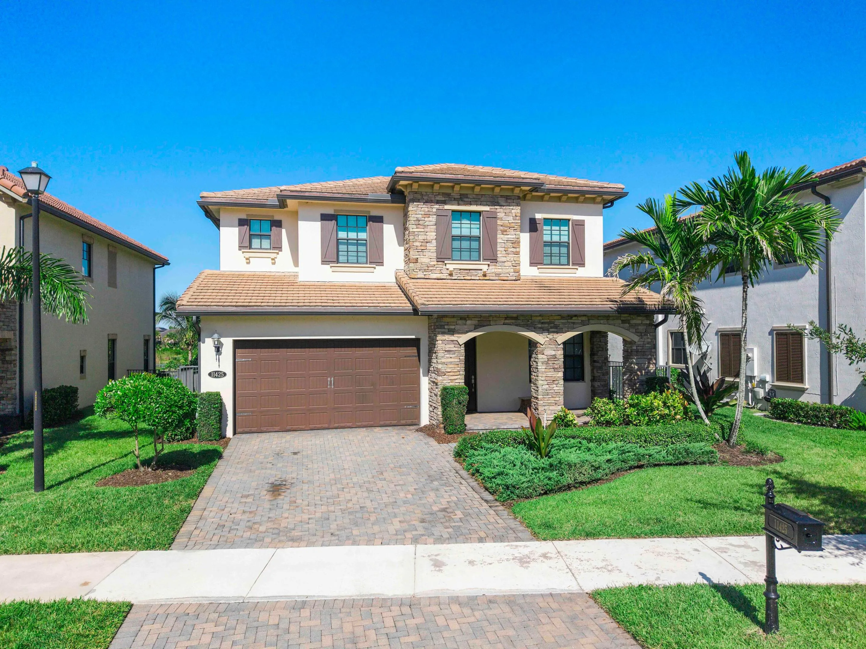 11425 WATERCREST Circle E