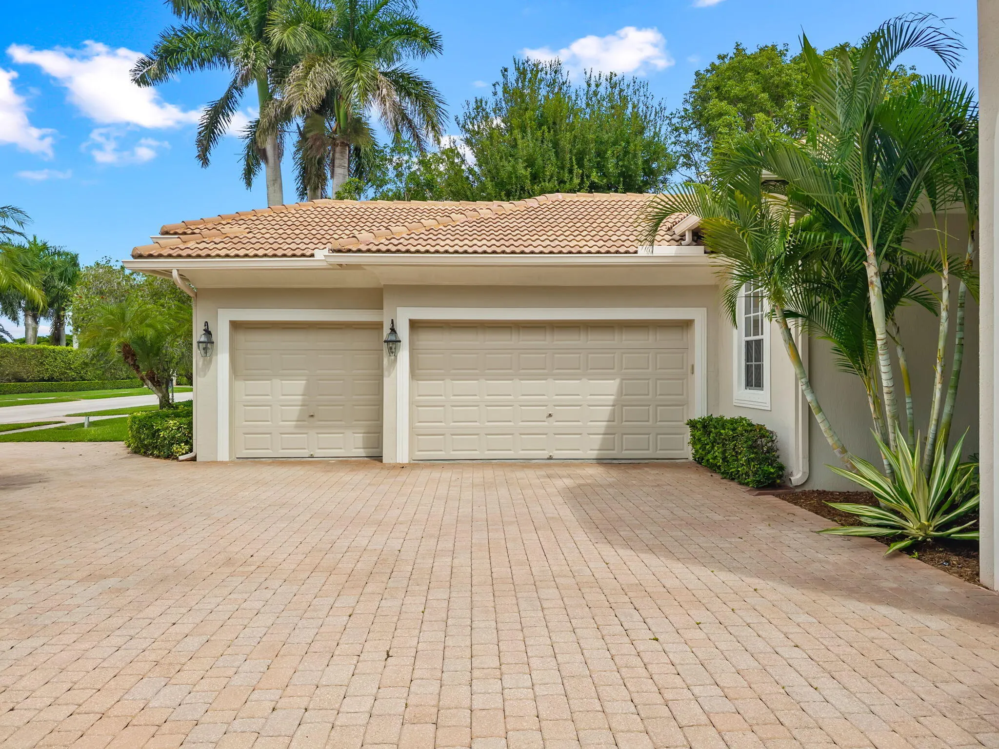 12537 Equine Lane