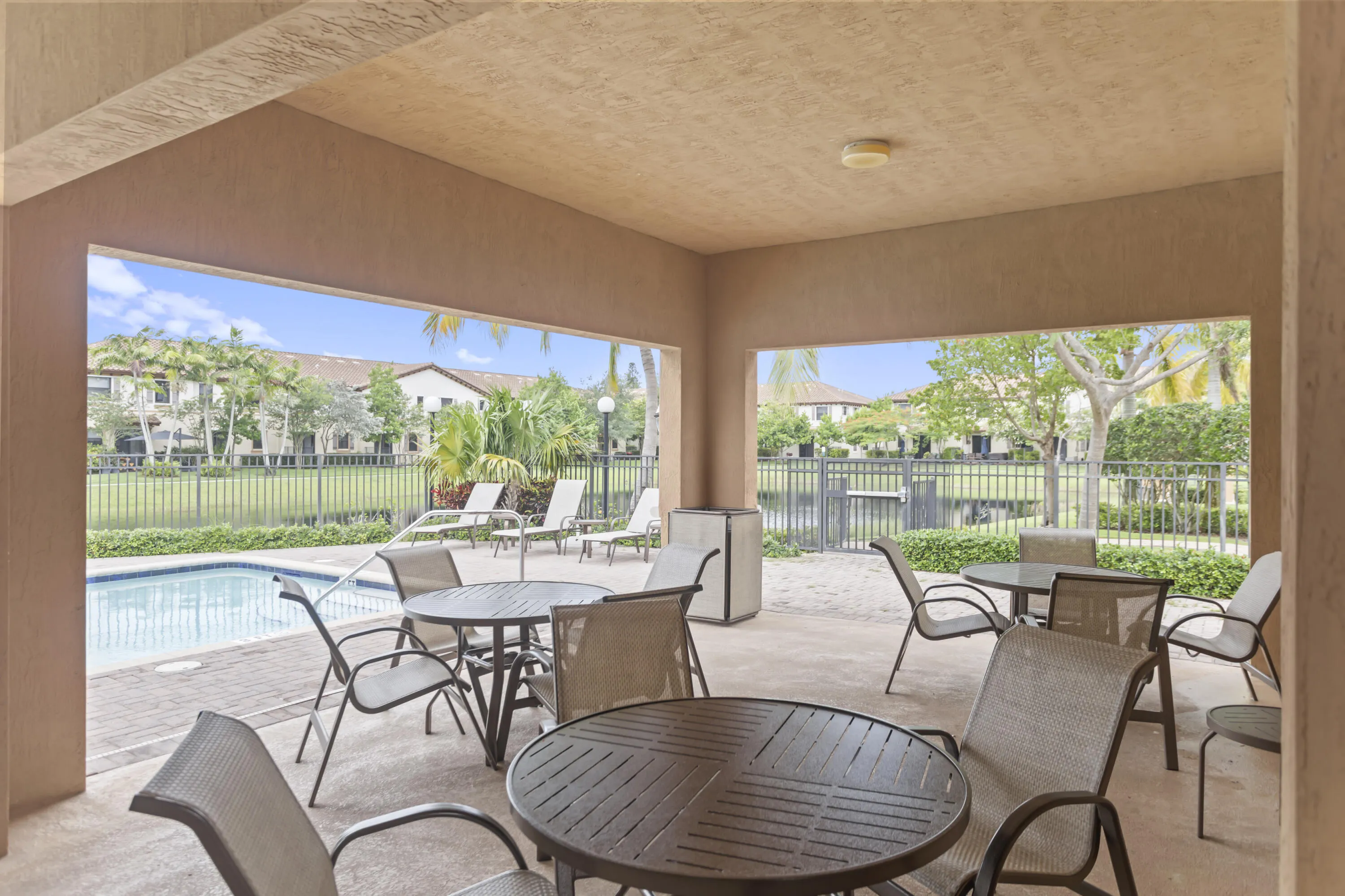 6943 Broadland Way