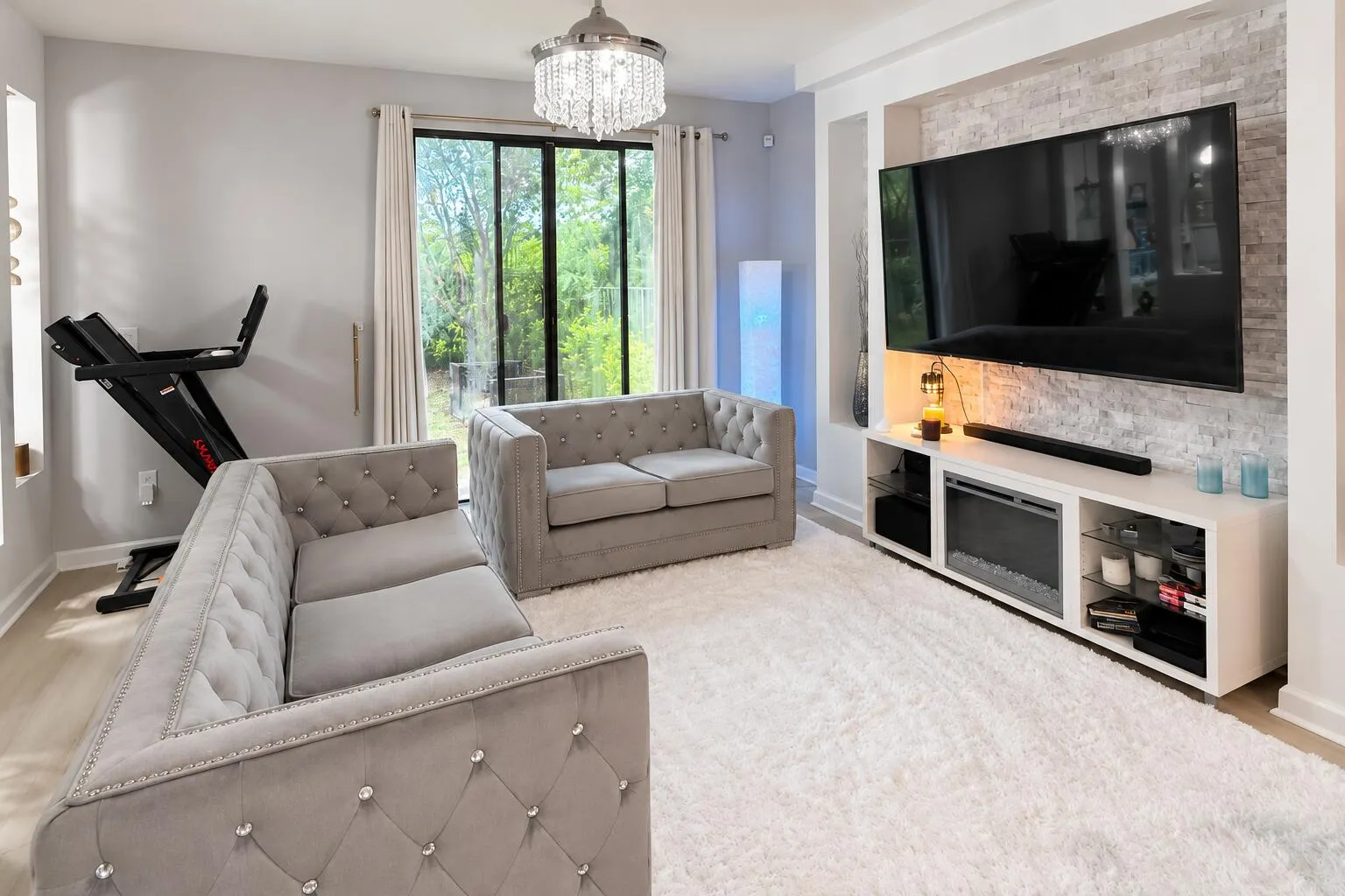 6943 Broadland Way