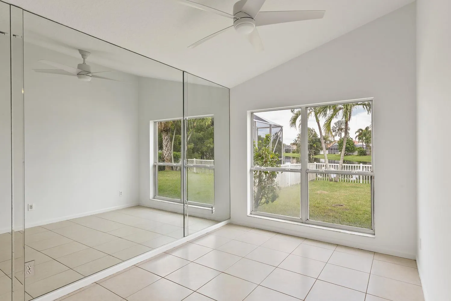 713 NW Waterlily Place