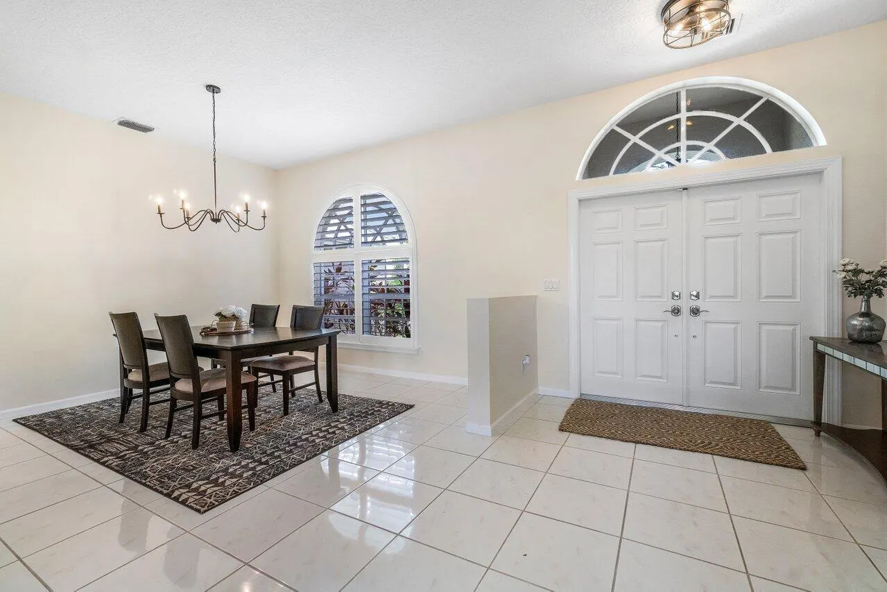 13514 NORTHUMBERLAND Circle