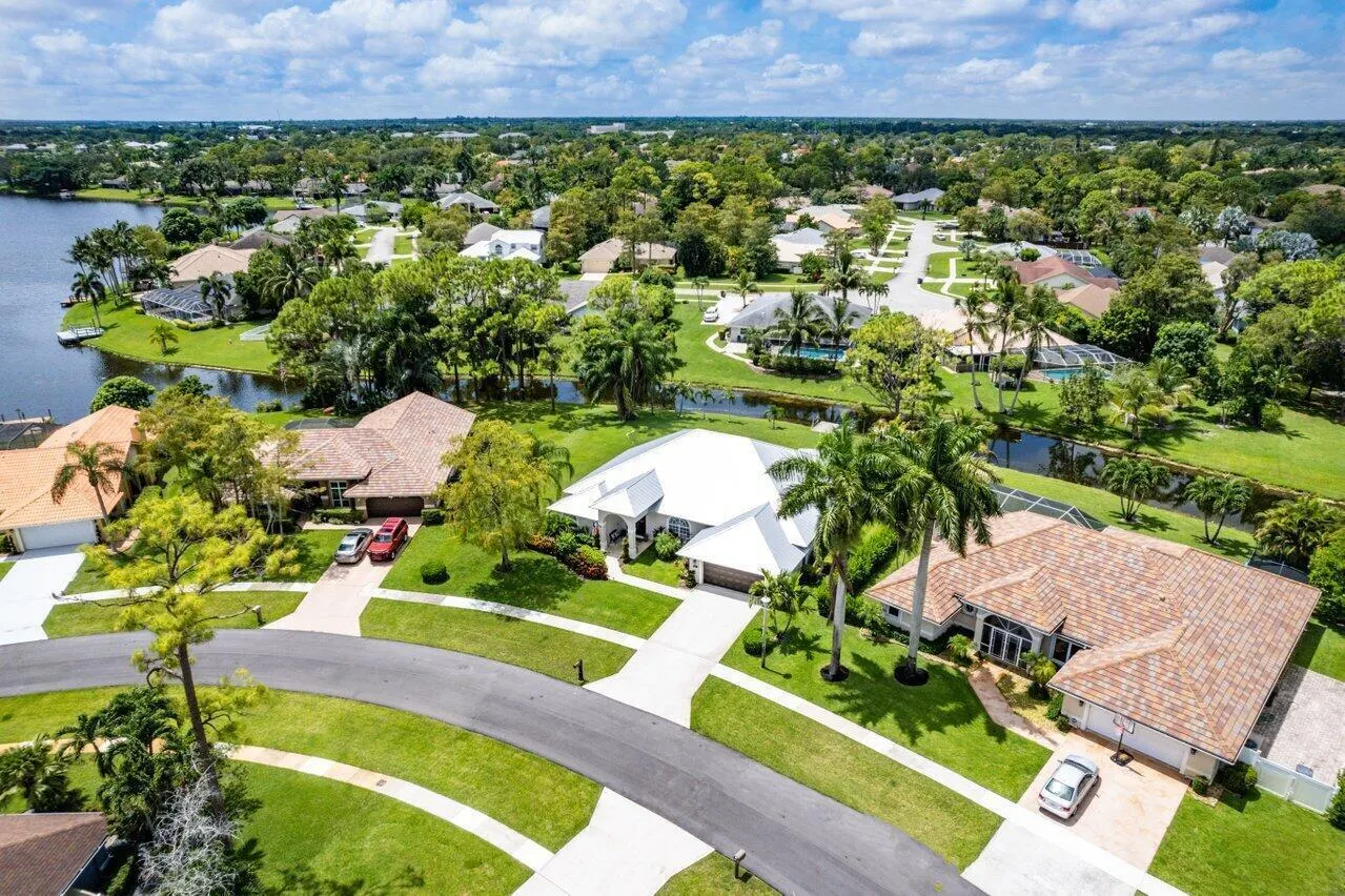13514 NORTHUMBERLAND Circle