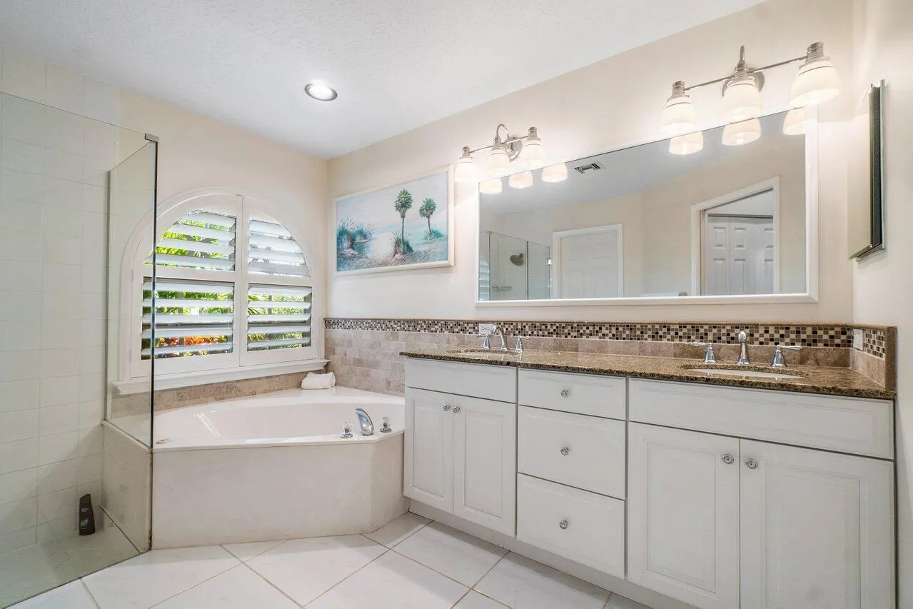 13514 NORTHUMBERLAND Circle