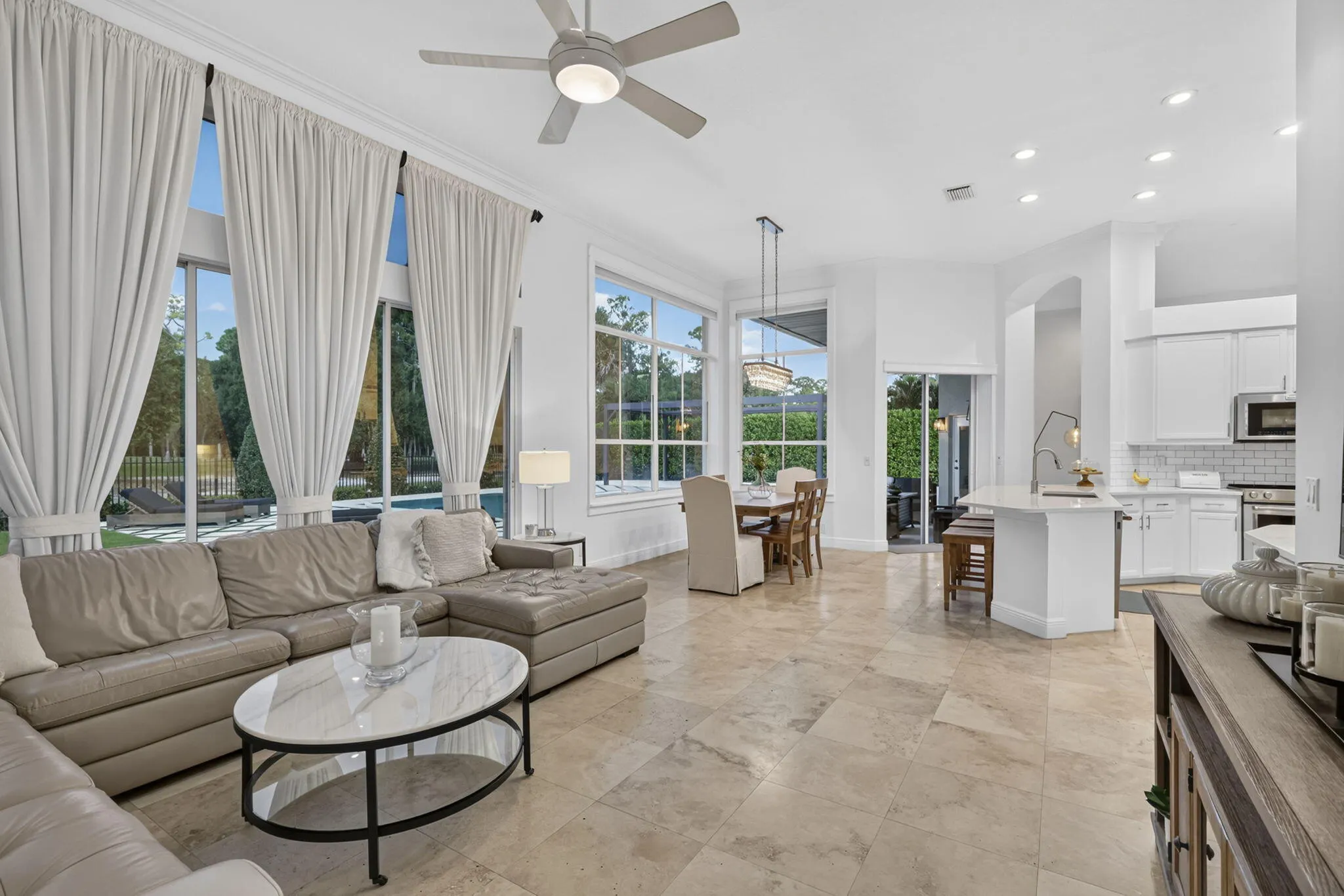 851 FOREST GLEN Lane