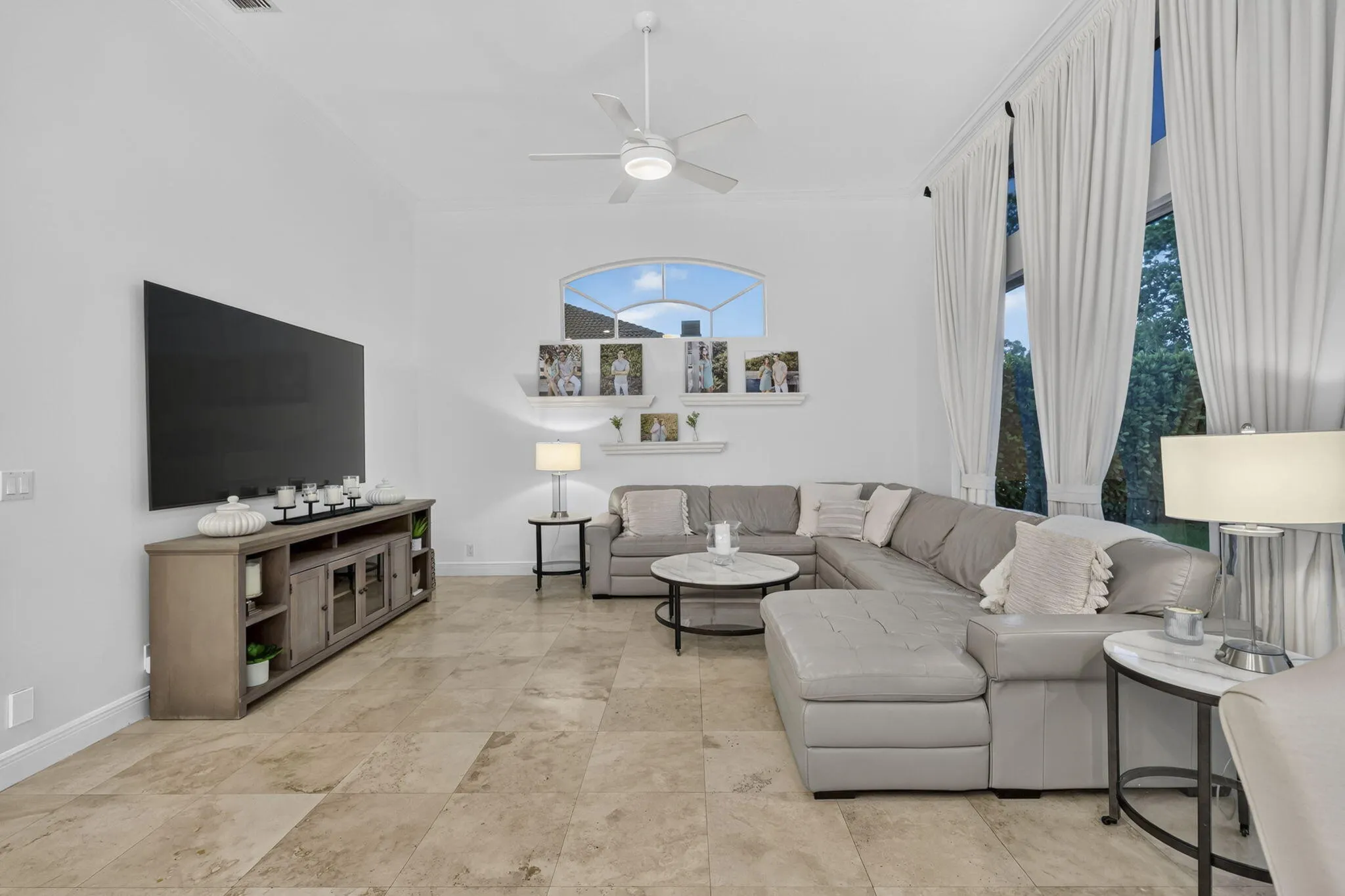 851 FOREST GLEN Lane