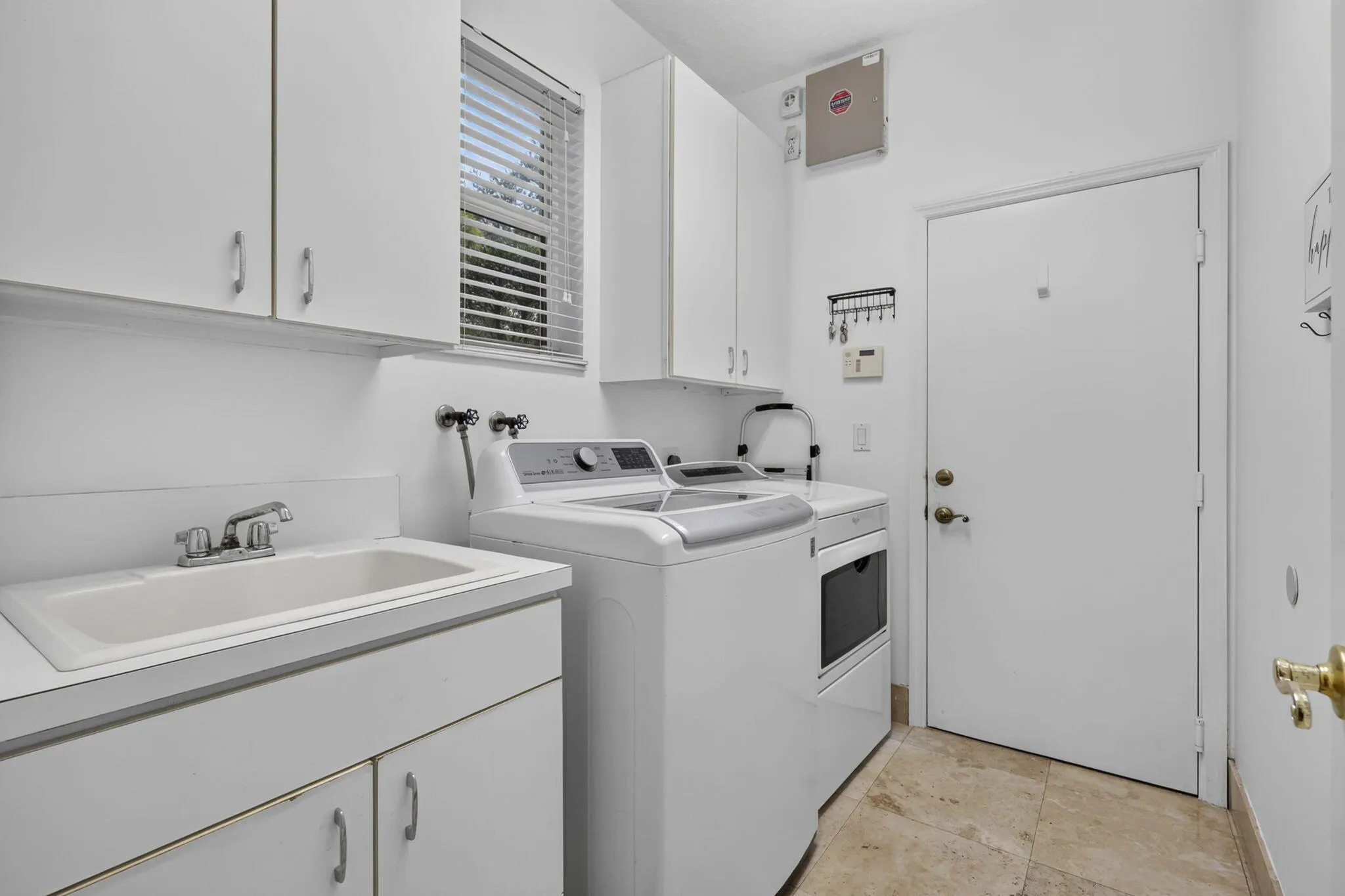 851 FOREST GLEN Lane