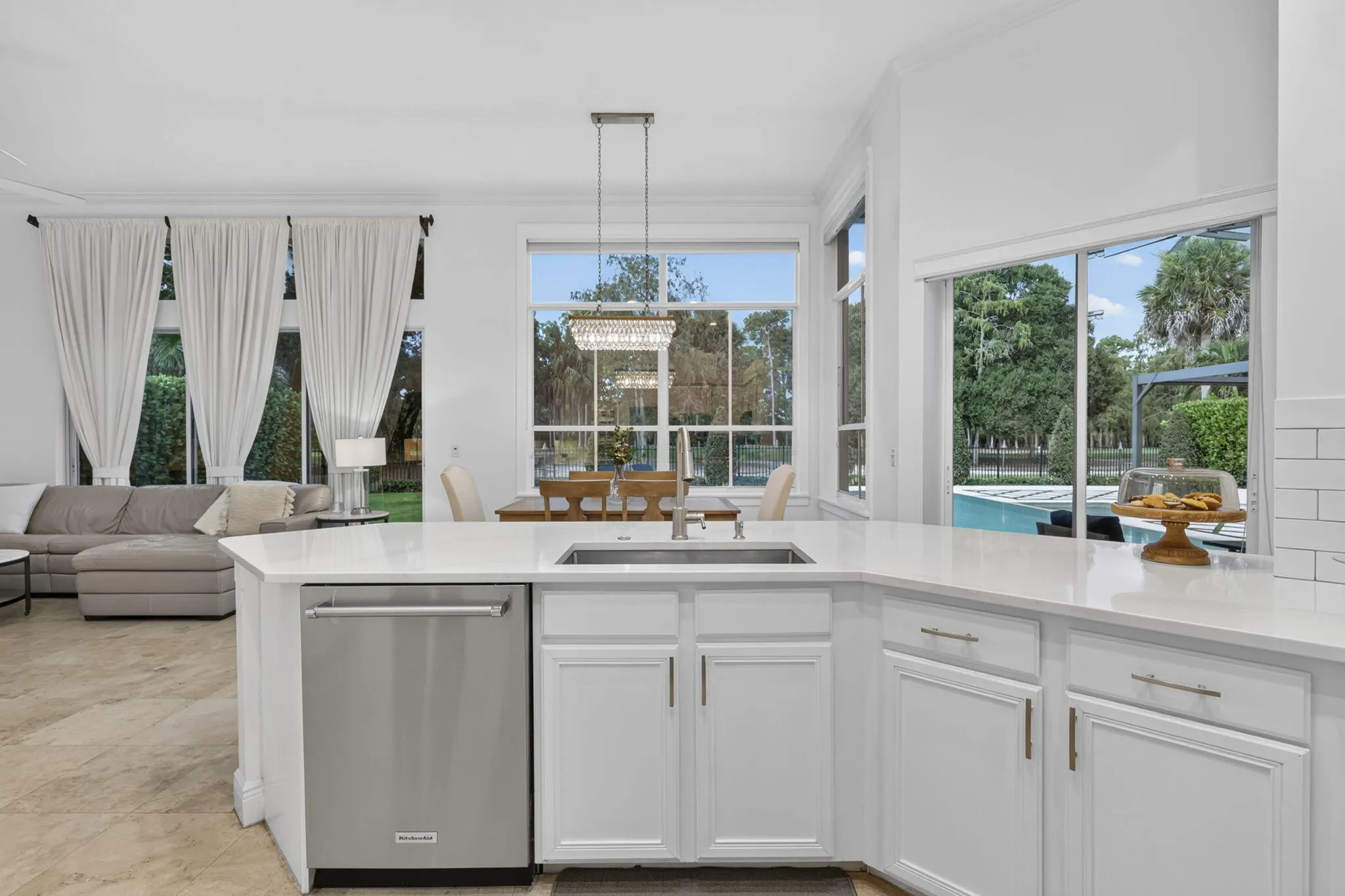 851 FOREST GLEN Lane