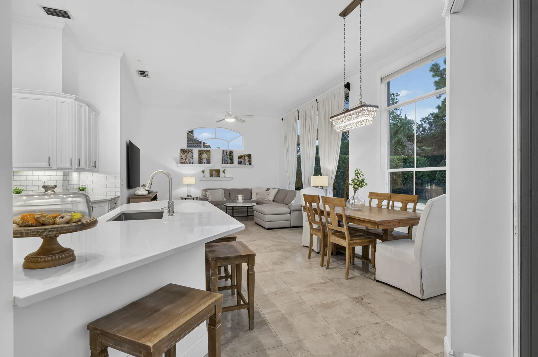 851 FOREST GLEN Lane
