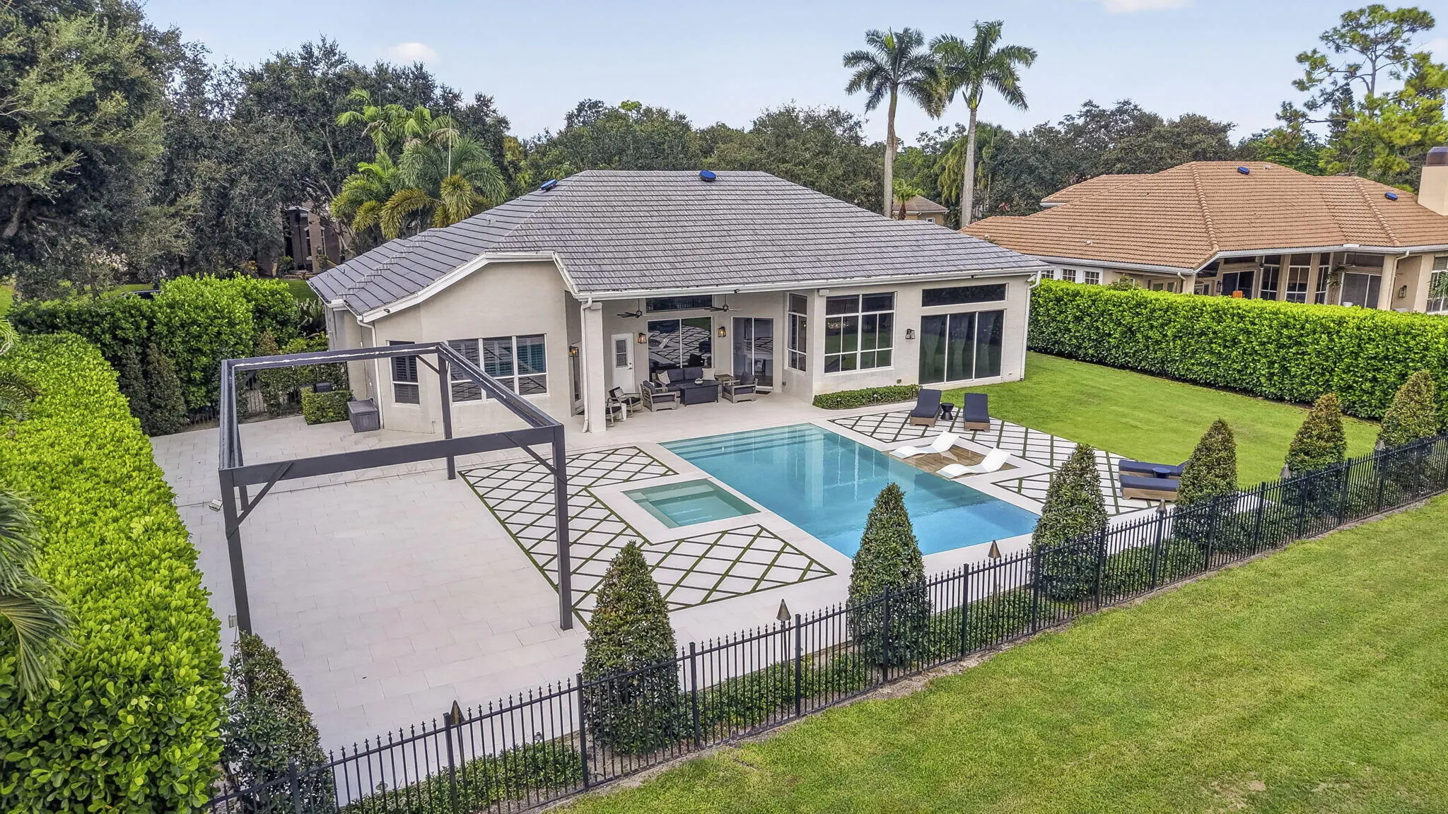 851 FOREST GLEN Lane