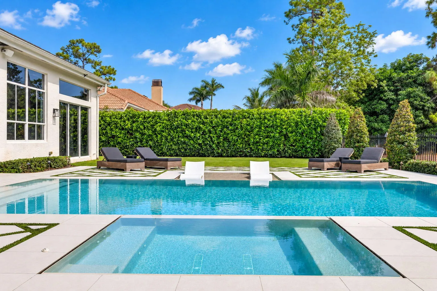 851 FOREST GLEN Lane