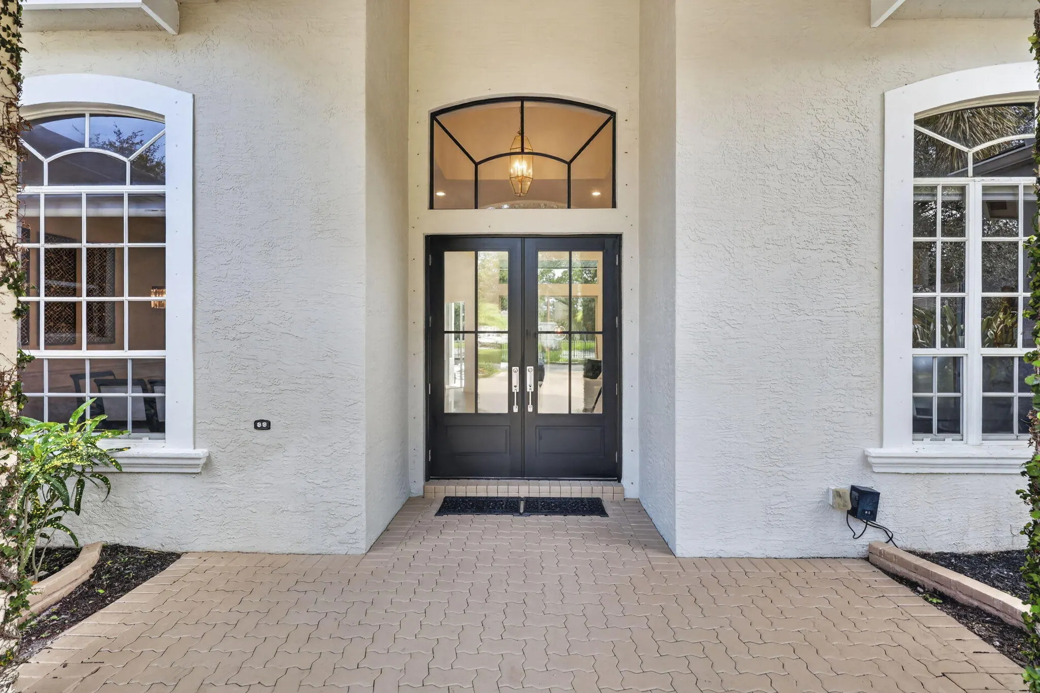 851 FOREST GLEN Lane