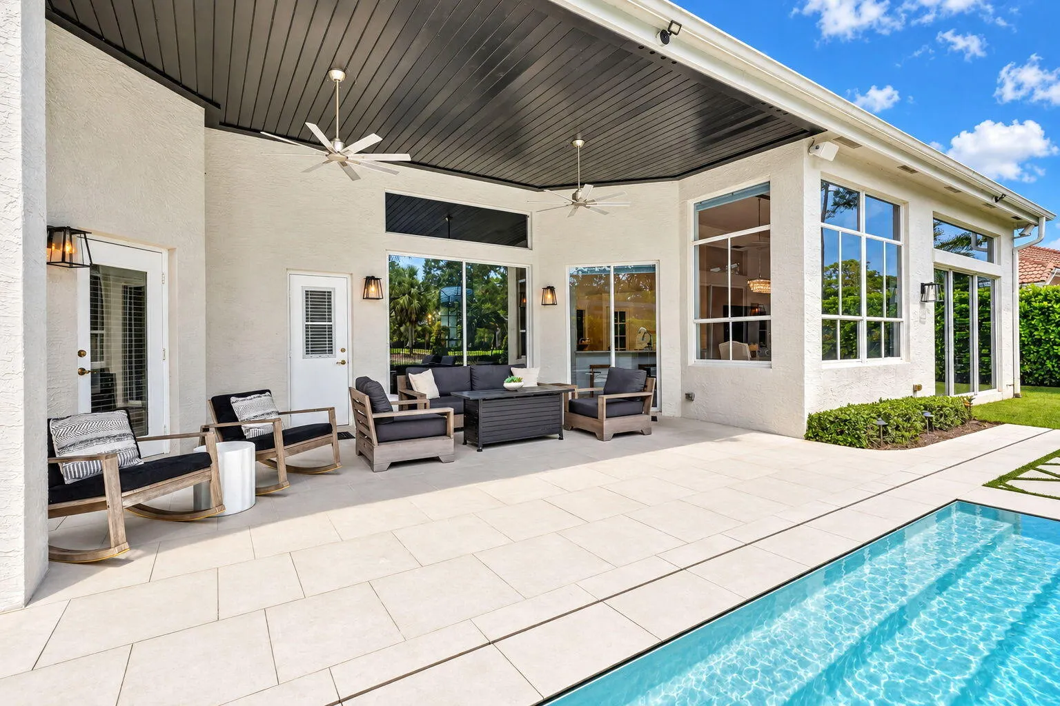 851 FOREST GLEN Lane