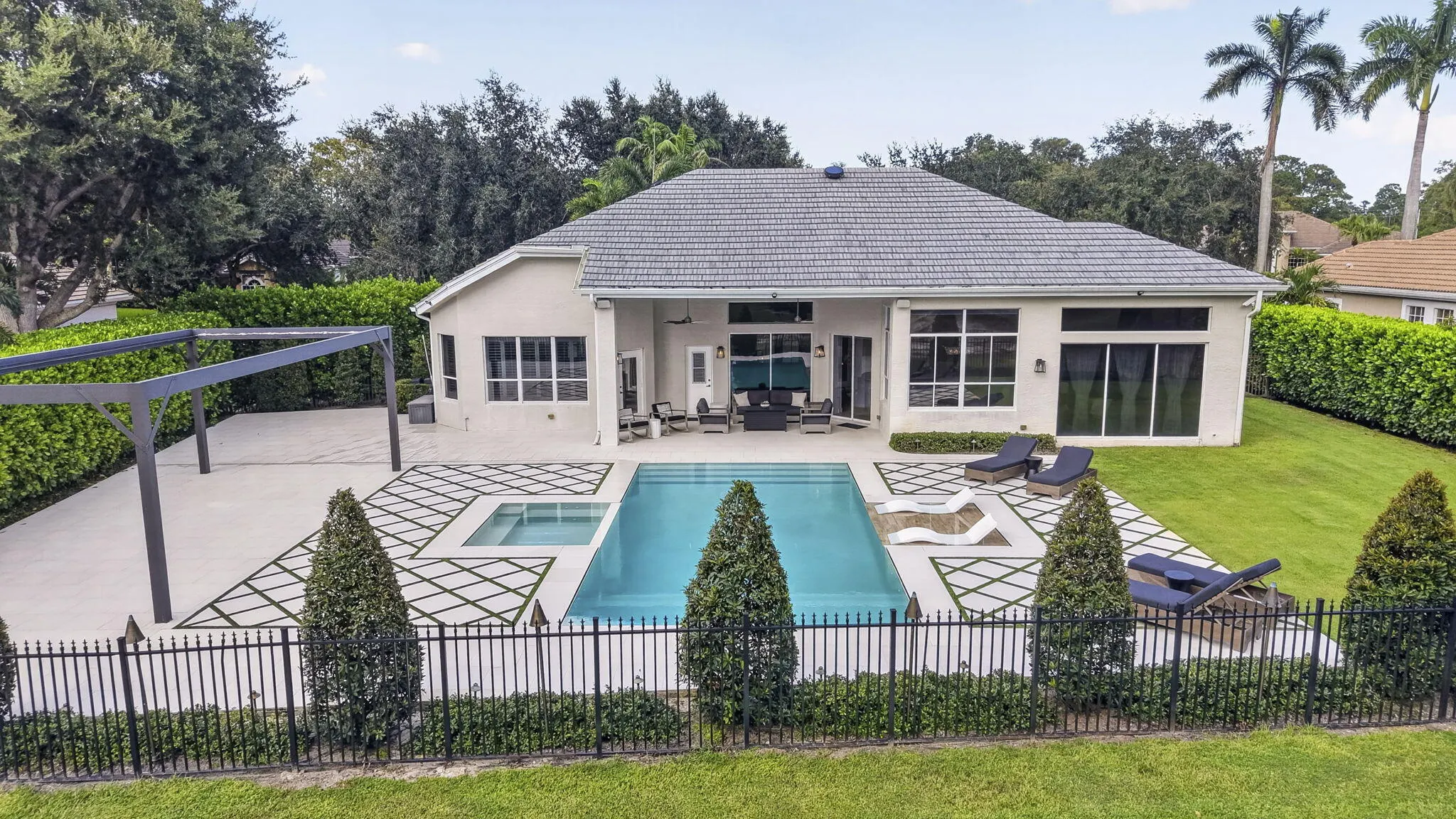 851 FOREST GLEN Lane