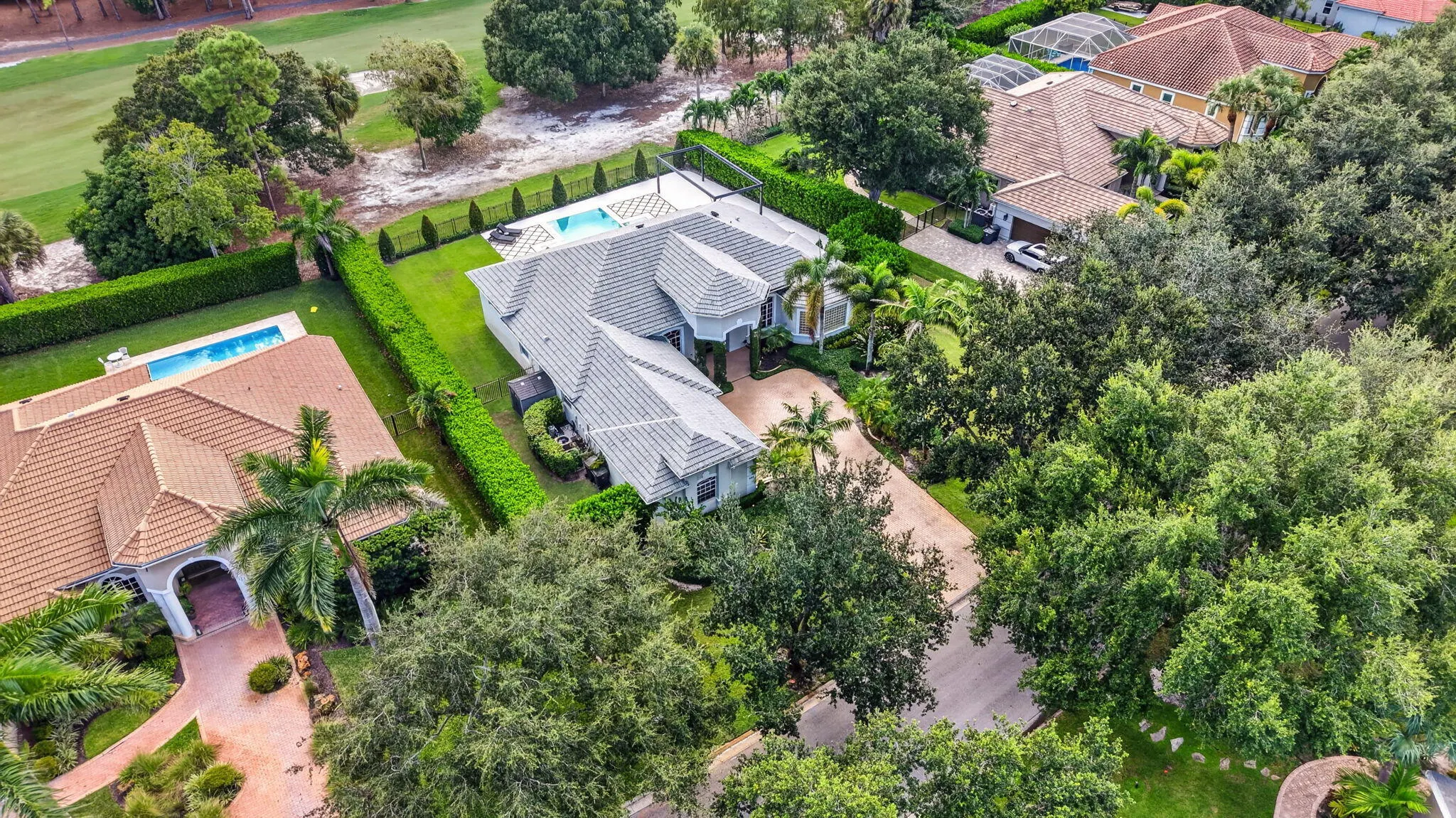 851 FOREST GLEN Lane
