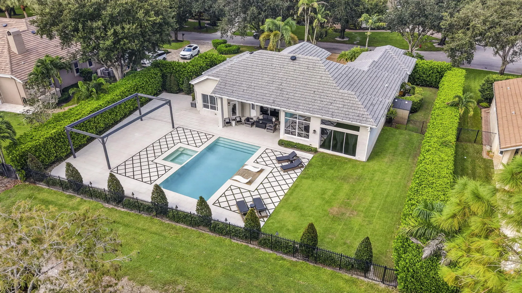 851 FOREST GLEN Lane