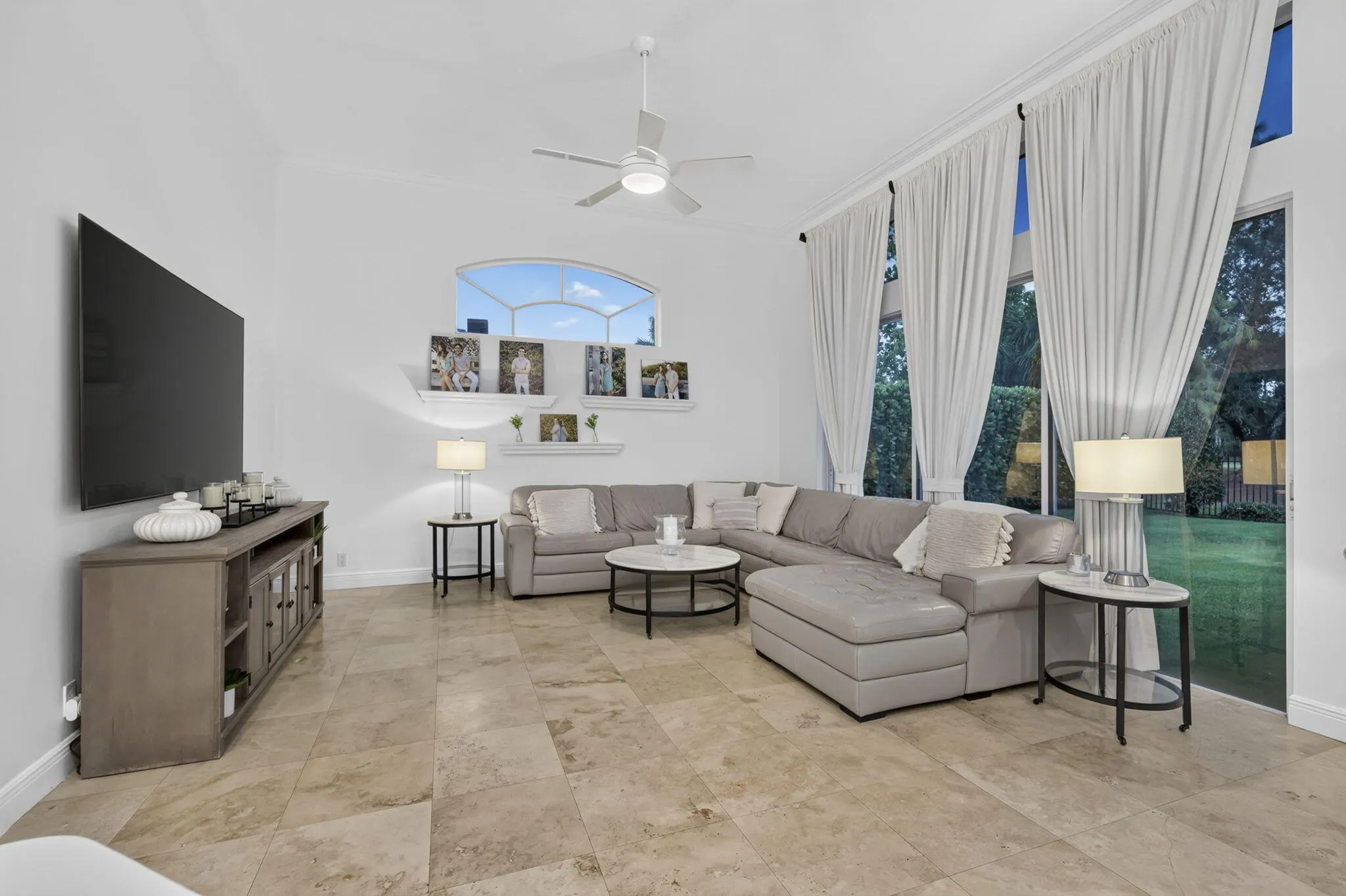 851 FOREST GLEN Lane