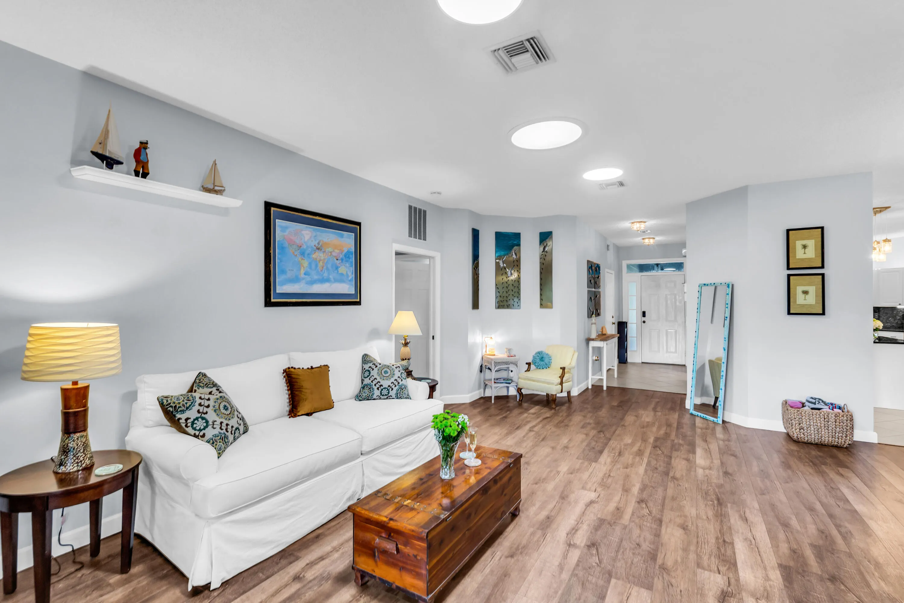 401 Tamarind Place