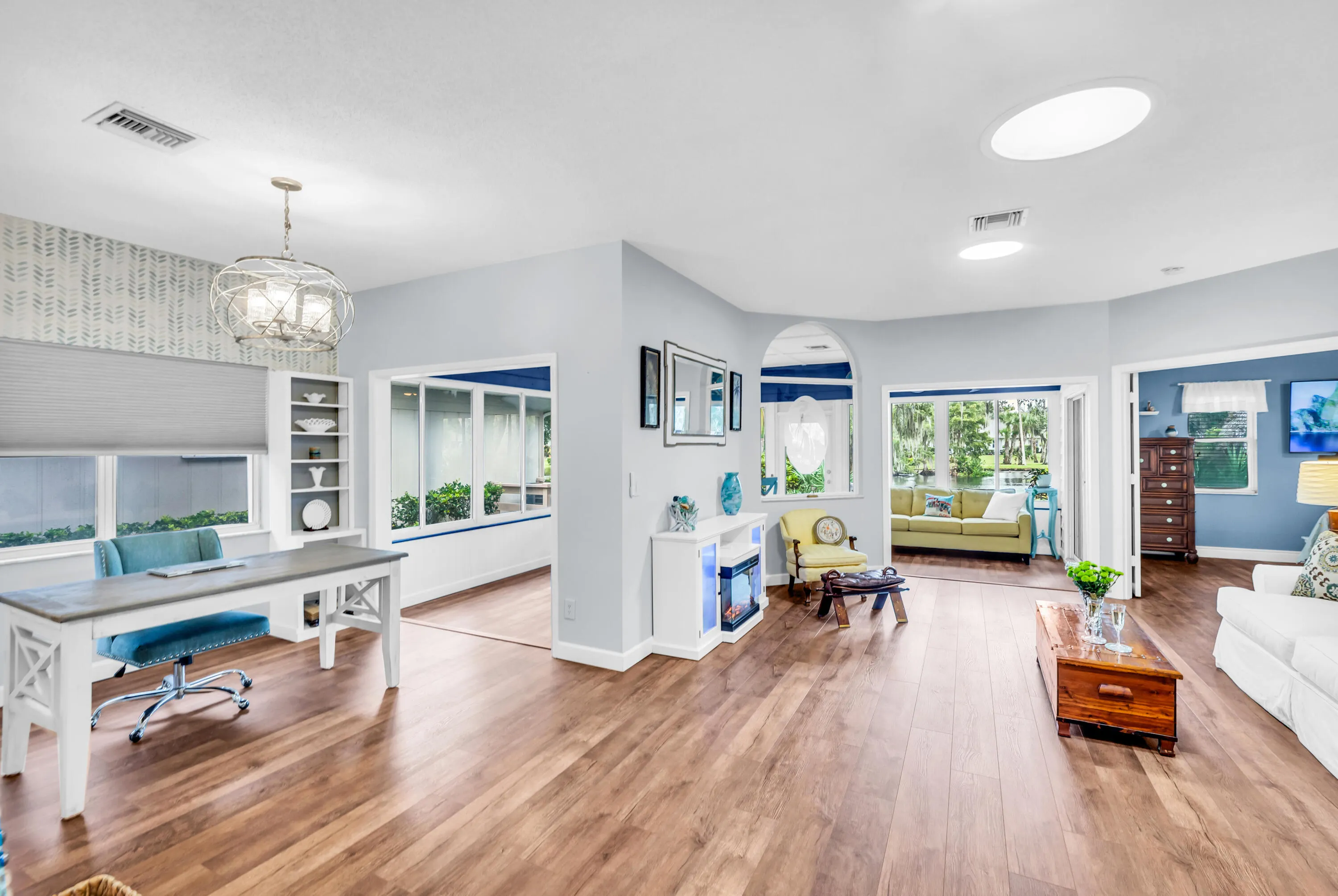 401 Tamarind Place