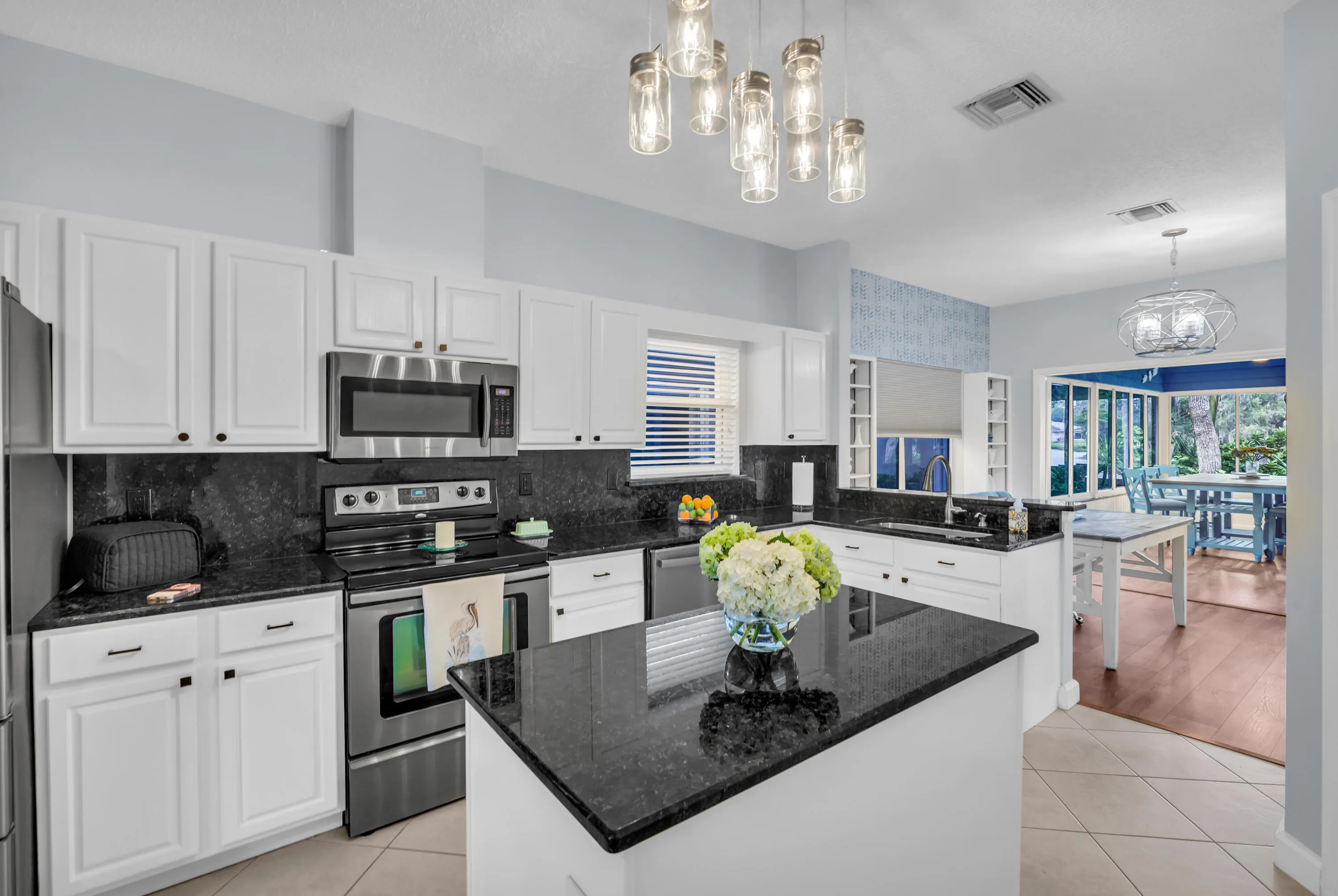 401 Tamarind Place