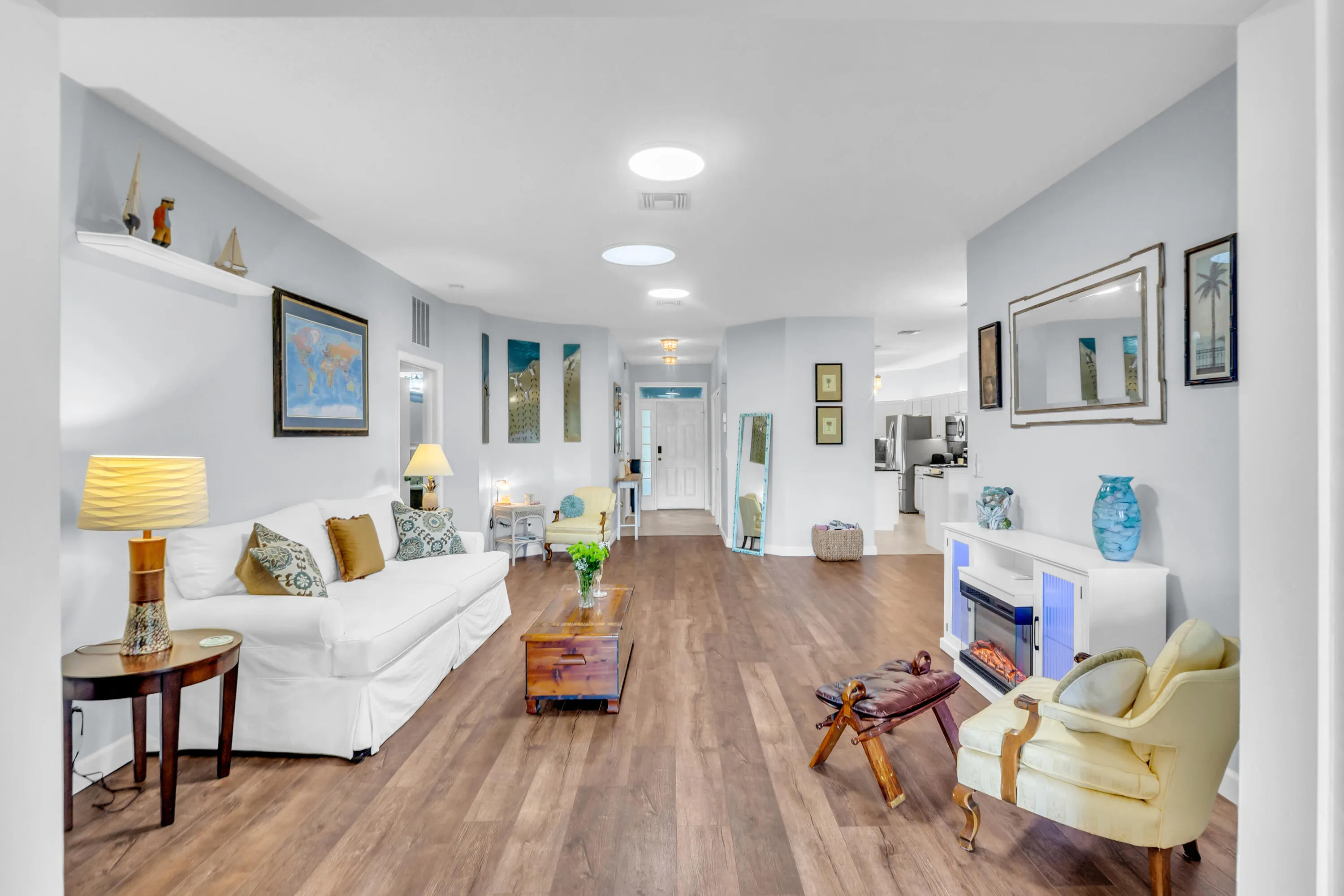 401 Tamarind Place