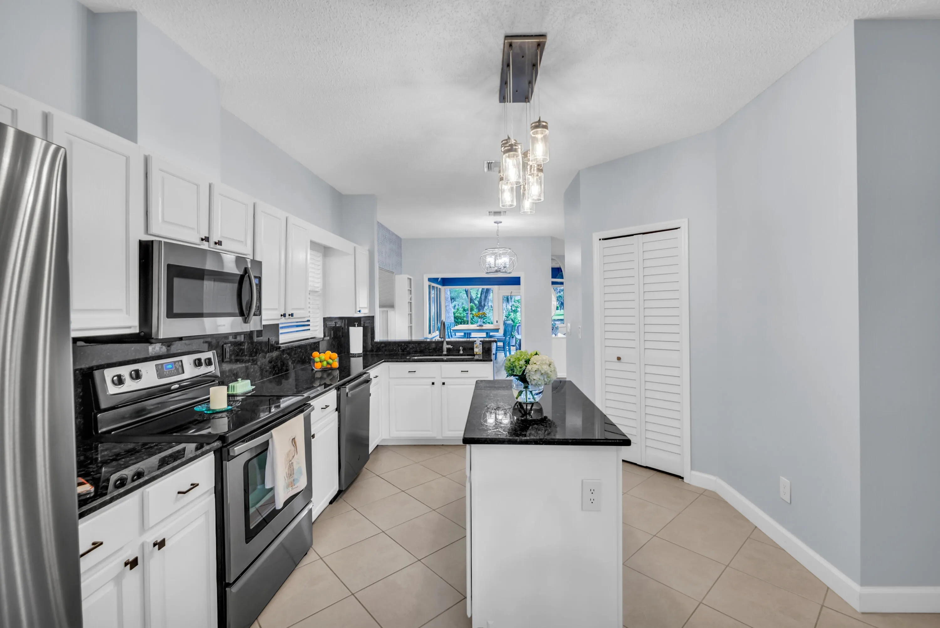 401 Tamarind Place