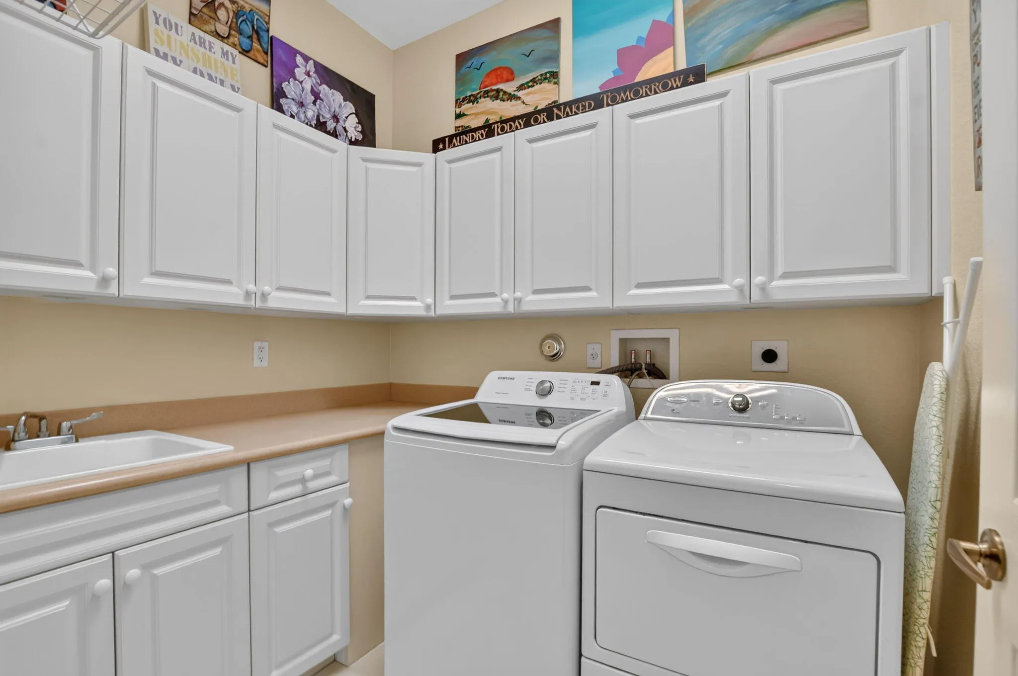 10998 NW 78th Place