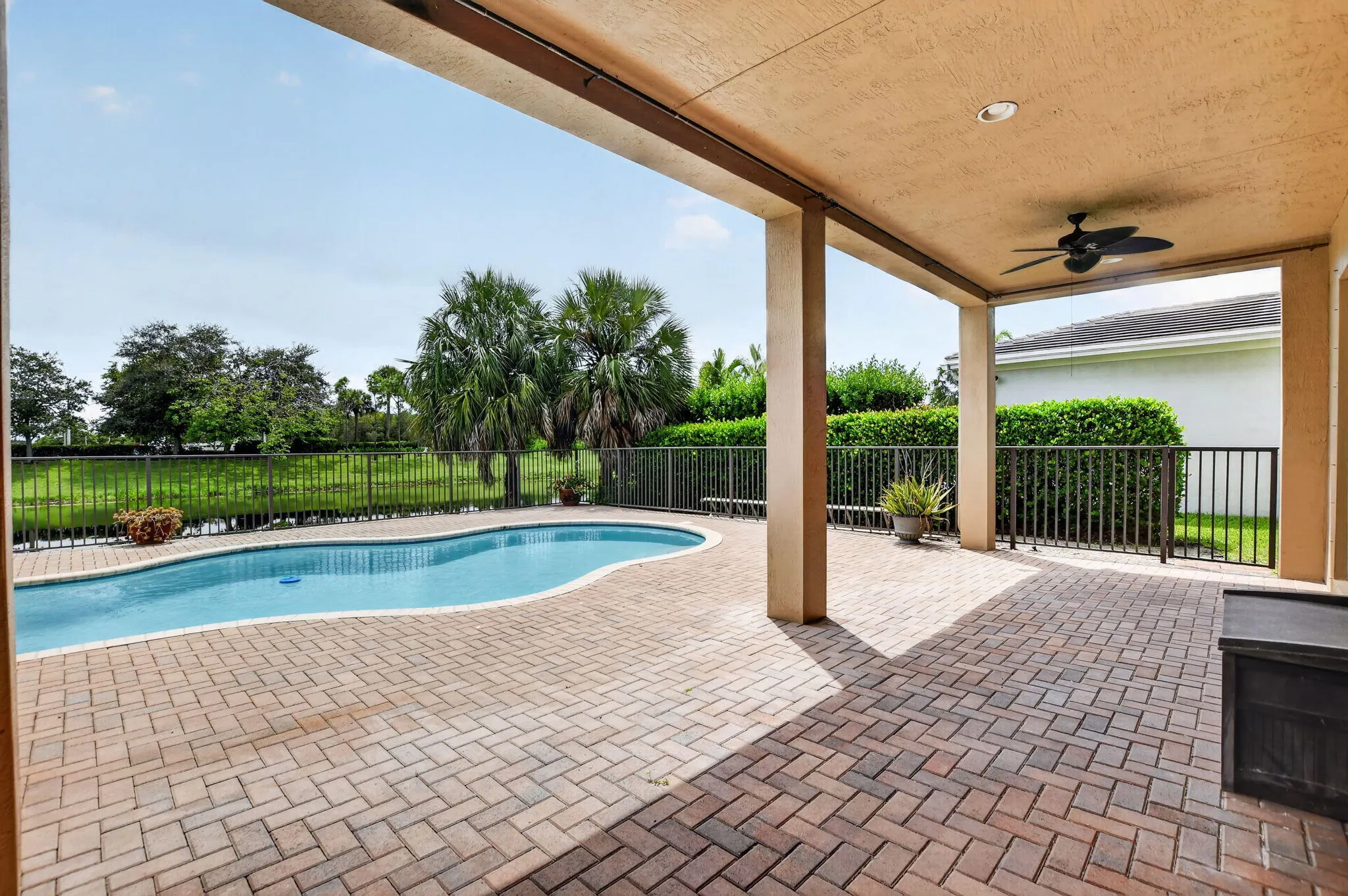 10998 NW 78th Place