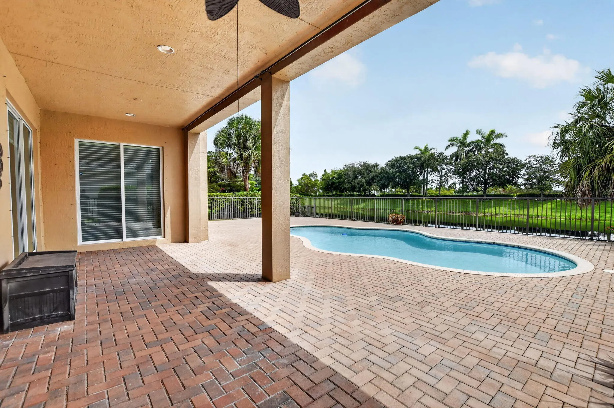 10998 NW 78th Place