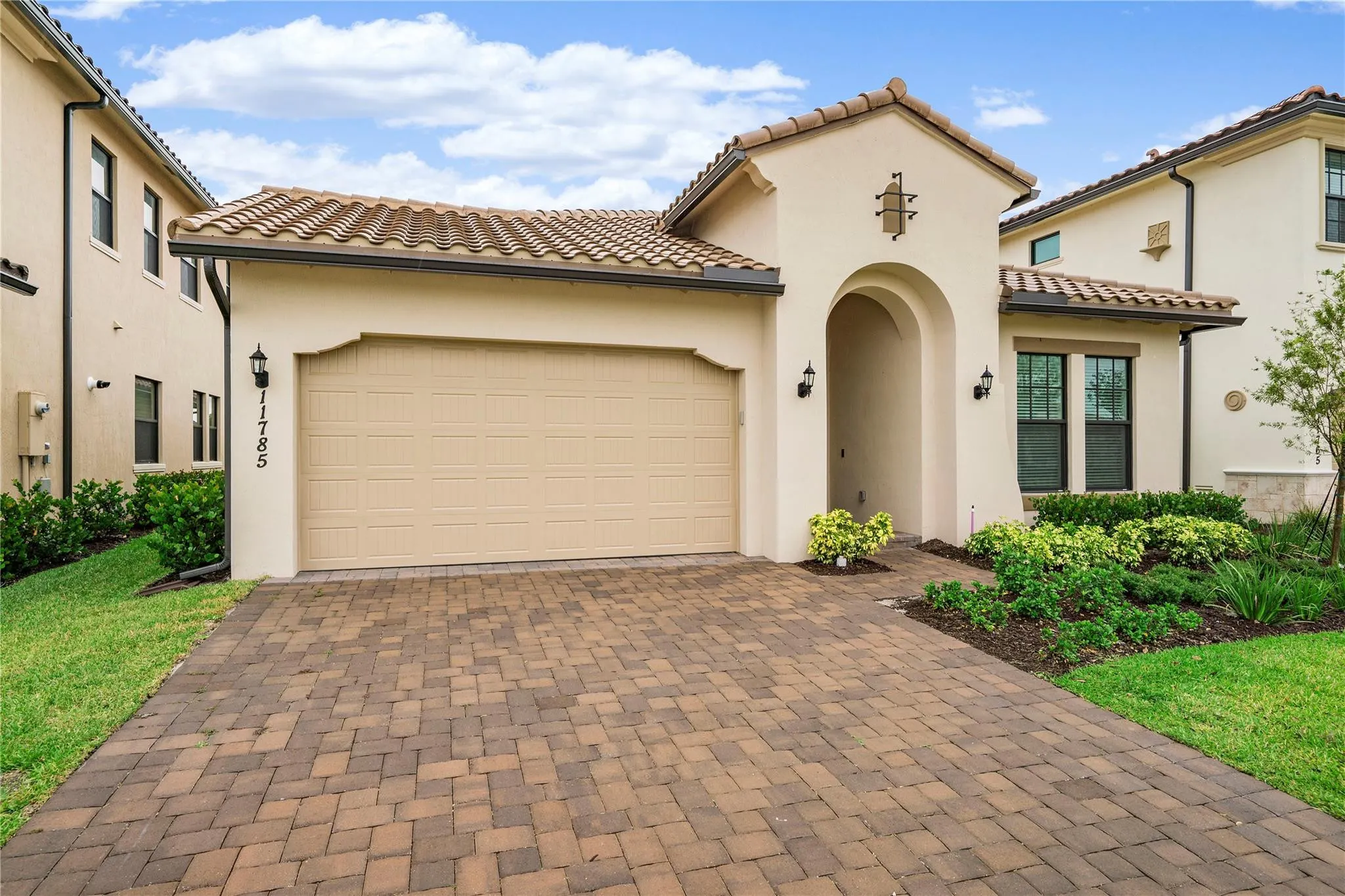 11785 Waterway Circle
