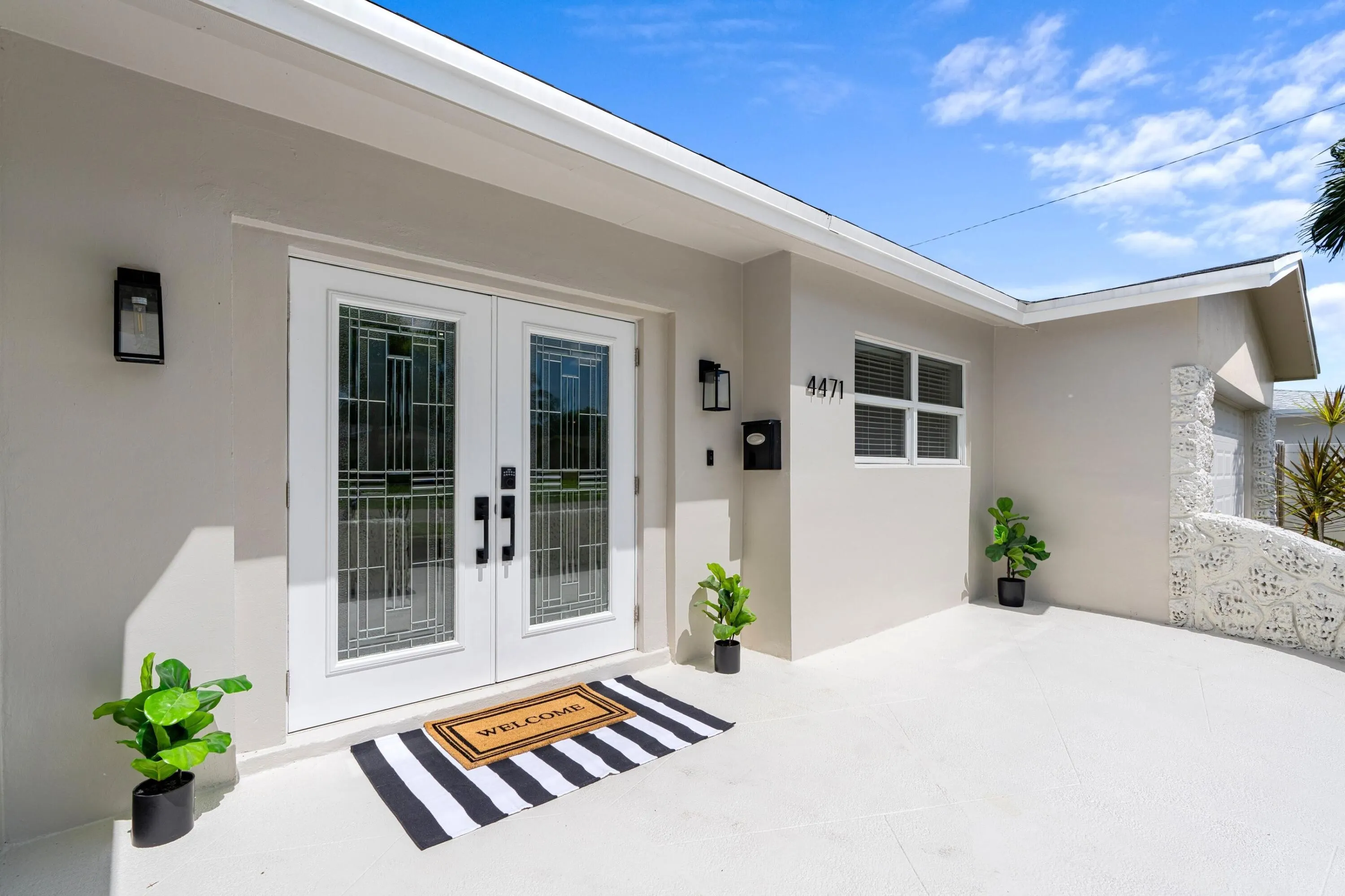 4471 NW 6th Court