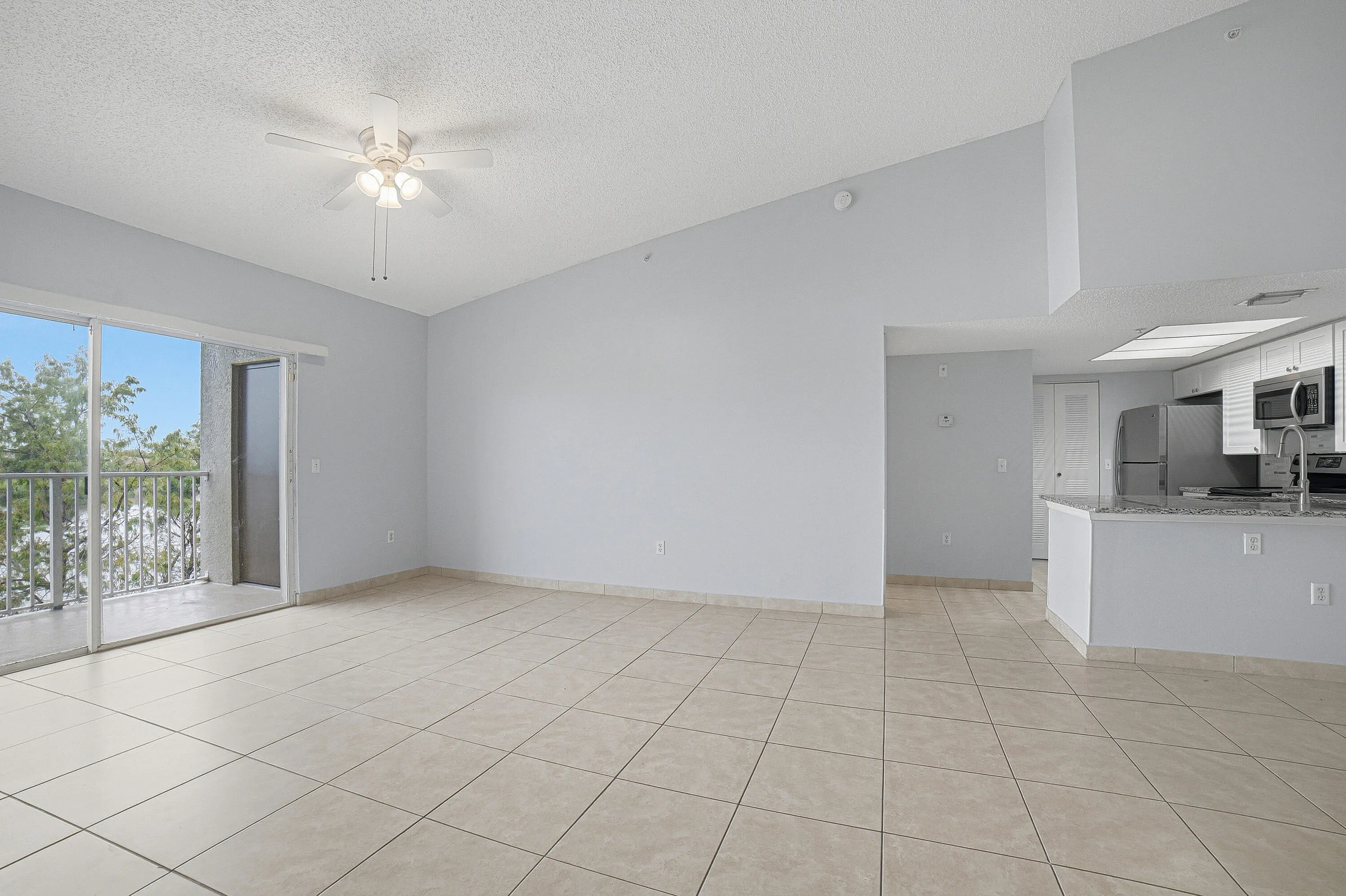 5045 WILES Road #308