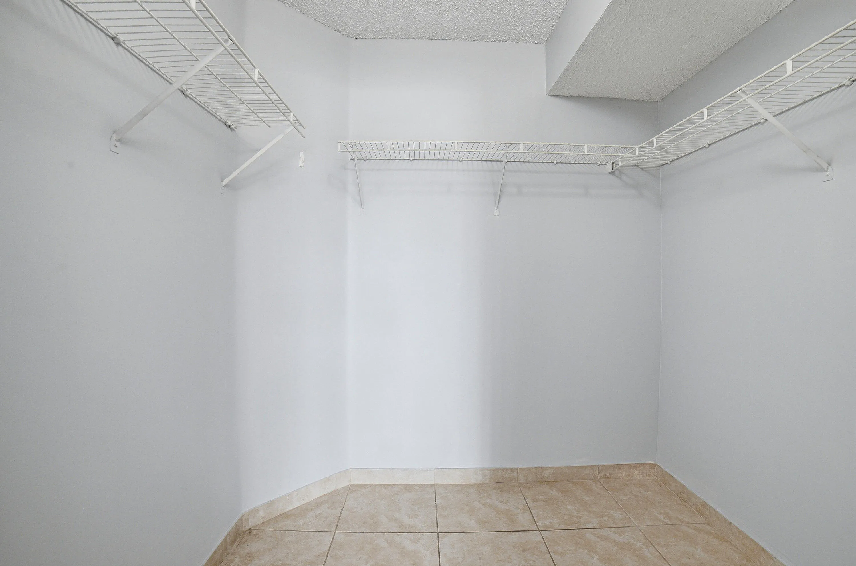 5045 WILES Road #308