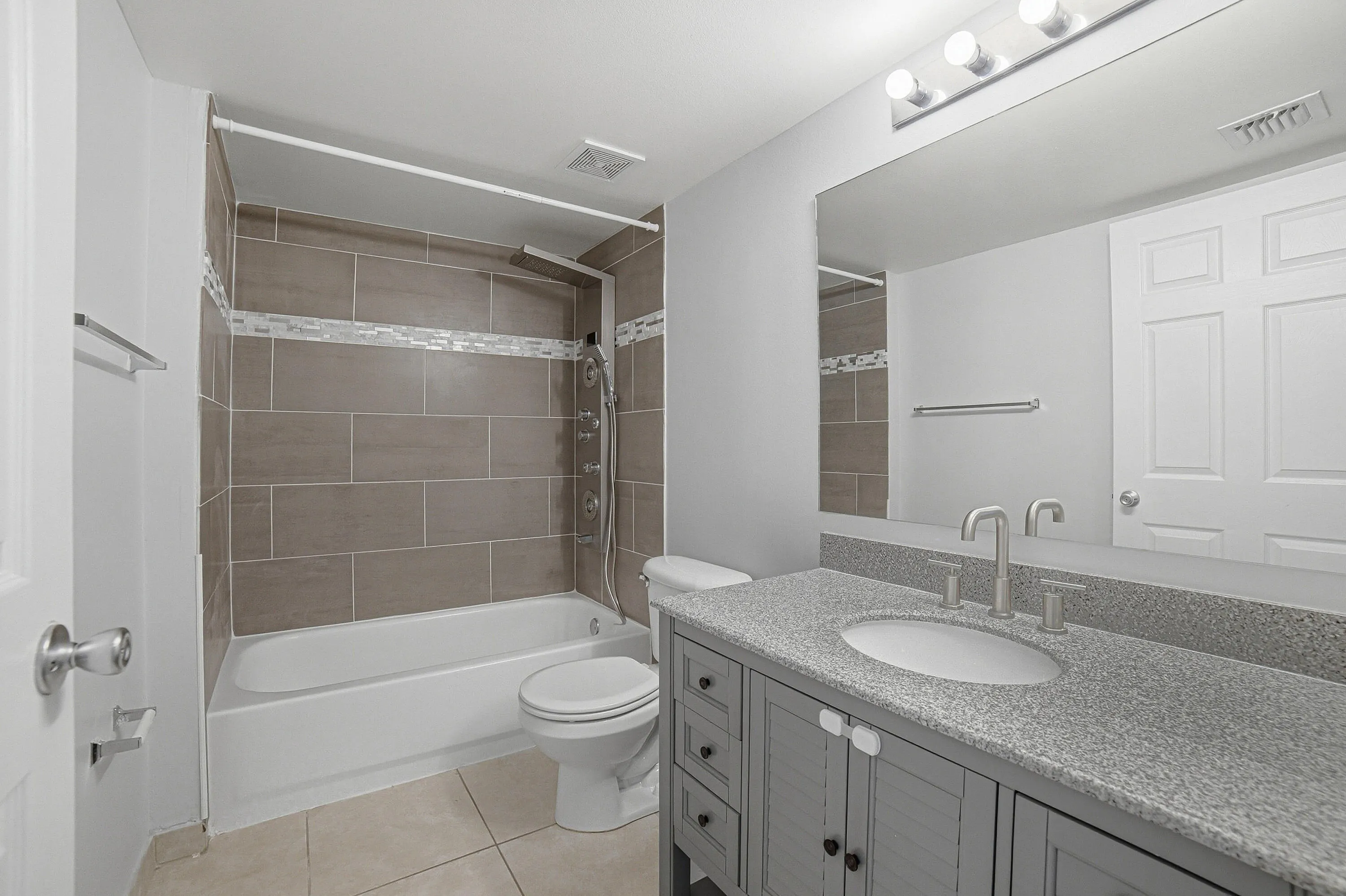 5045 WILES Road #308