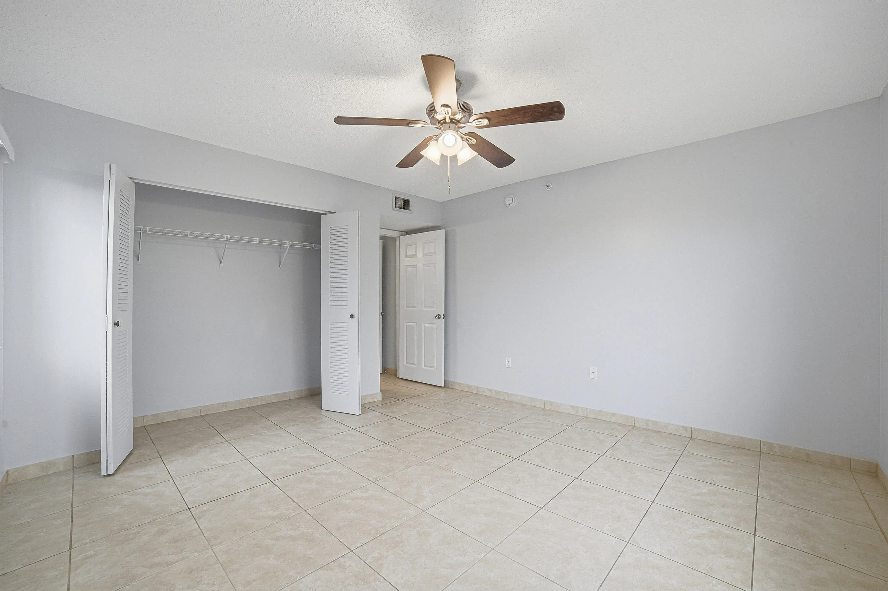 5045 WILES Road #308