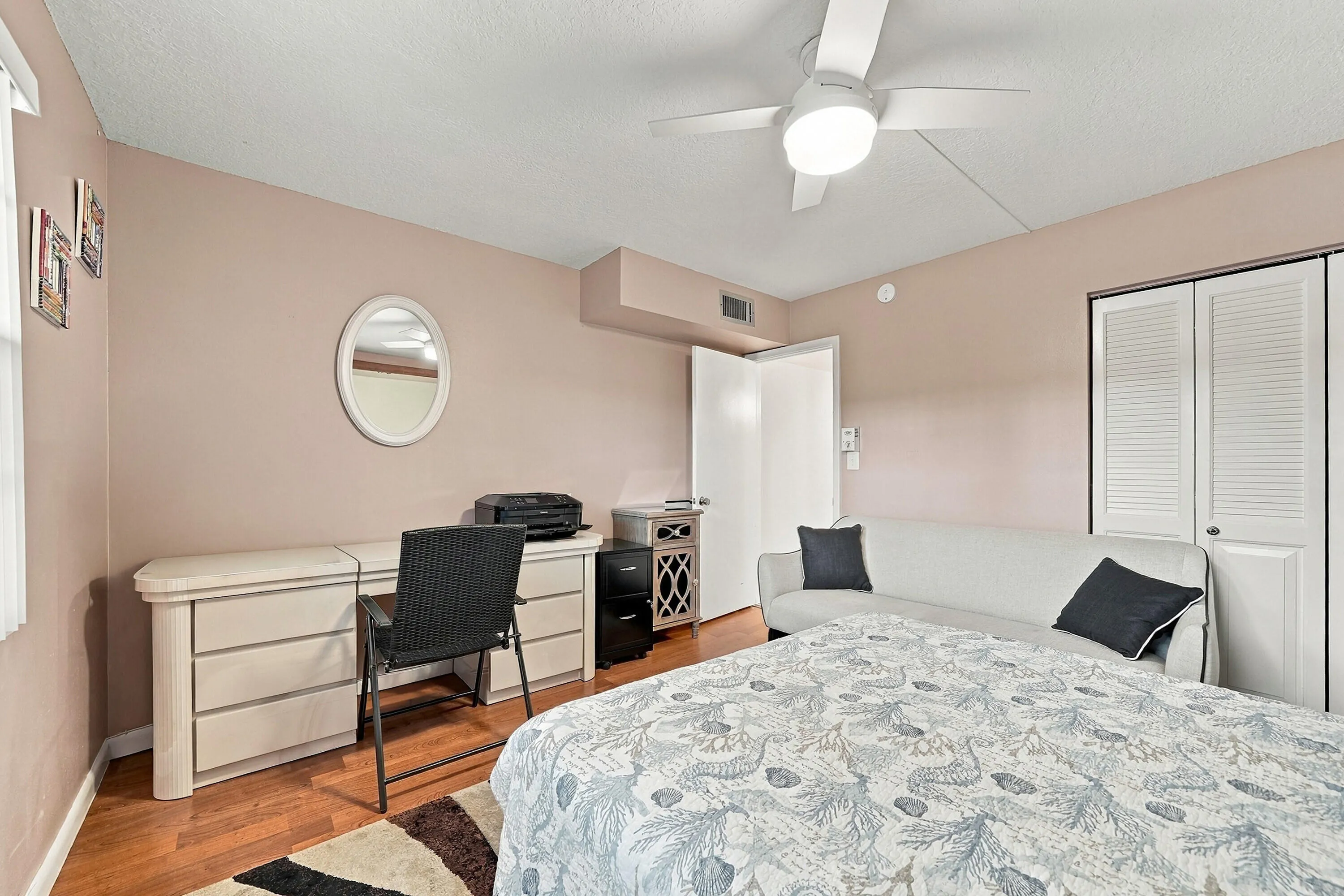 2903 VICTORIA Circle #C1