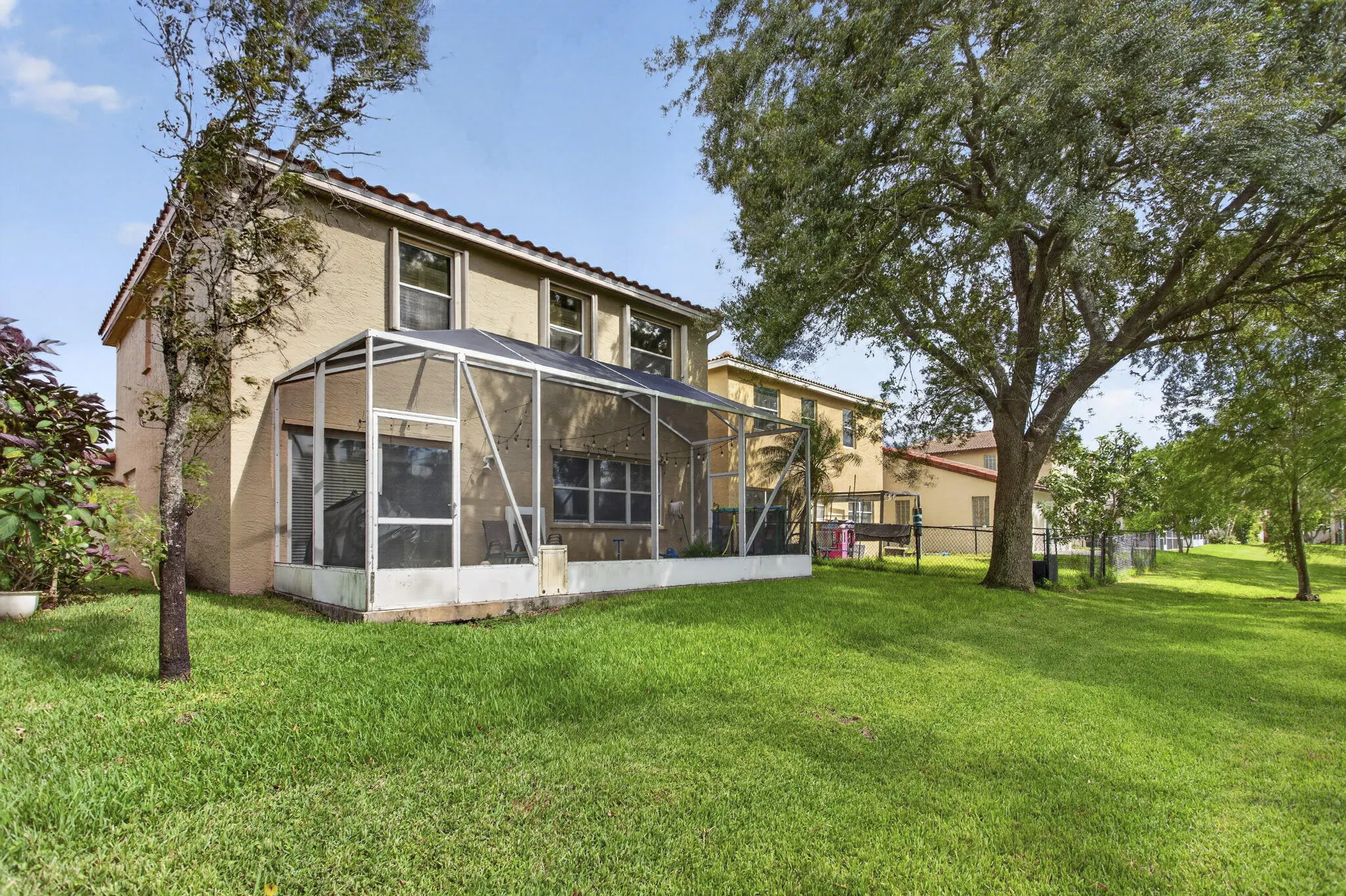 4258 NW 1st Drive