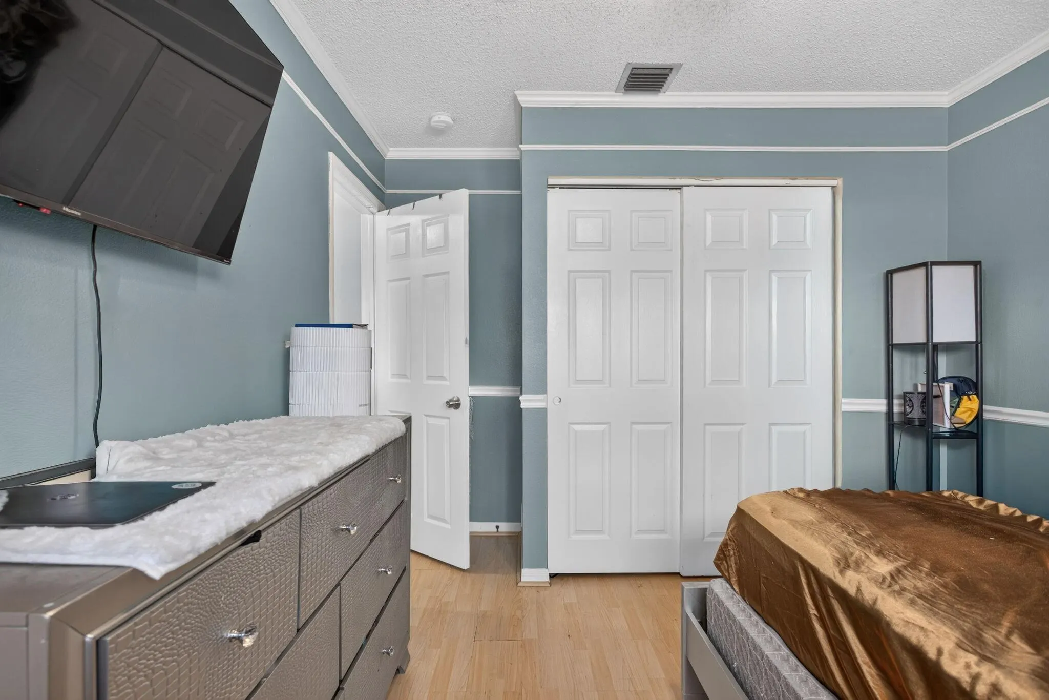 4258 NW 1st Drive