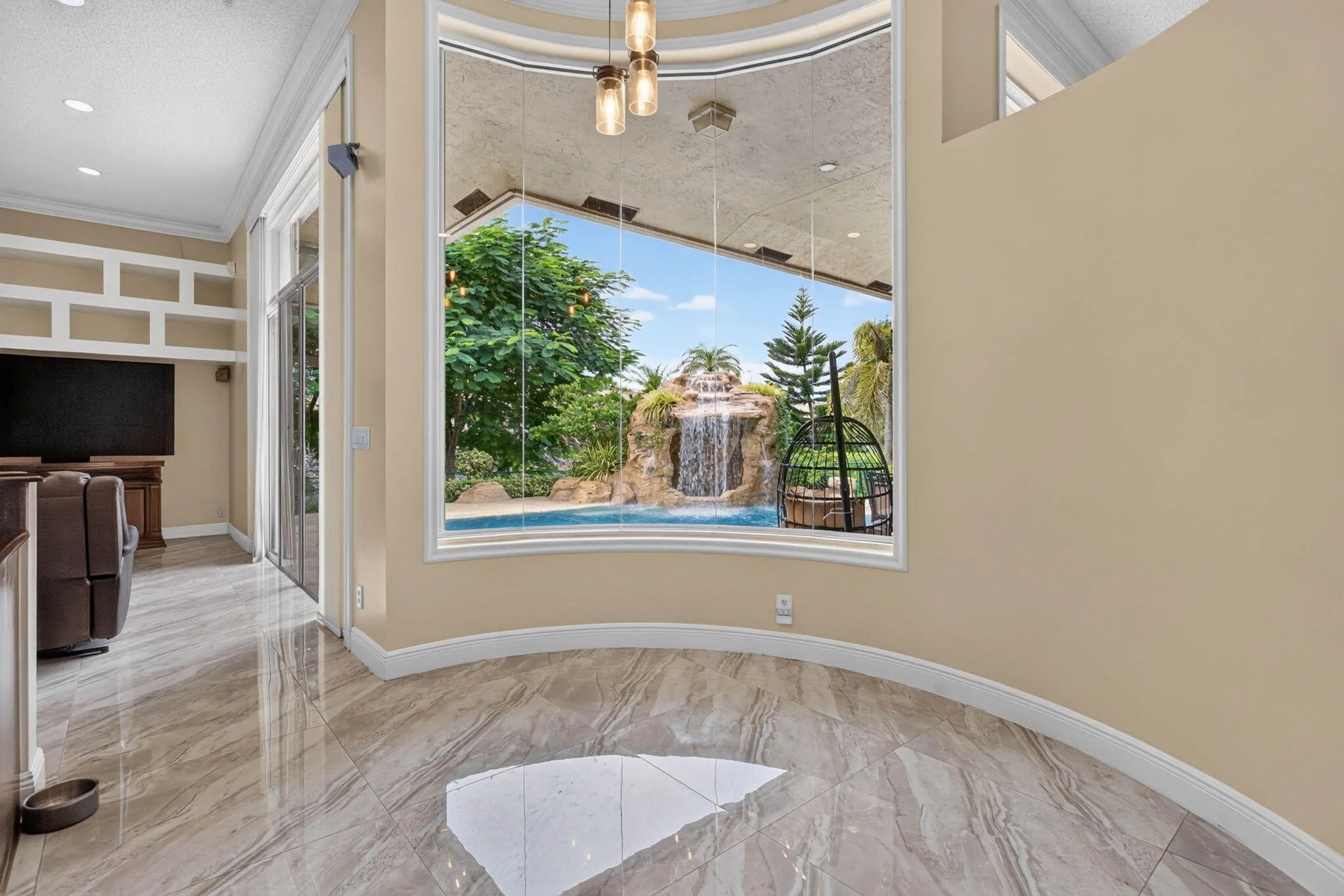 10002 NW 58th Court NW