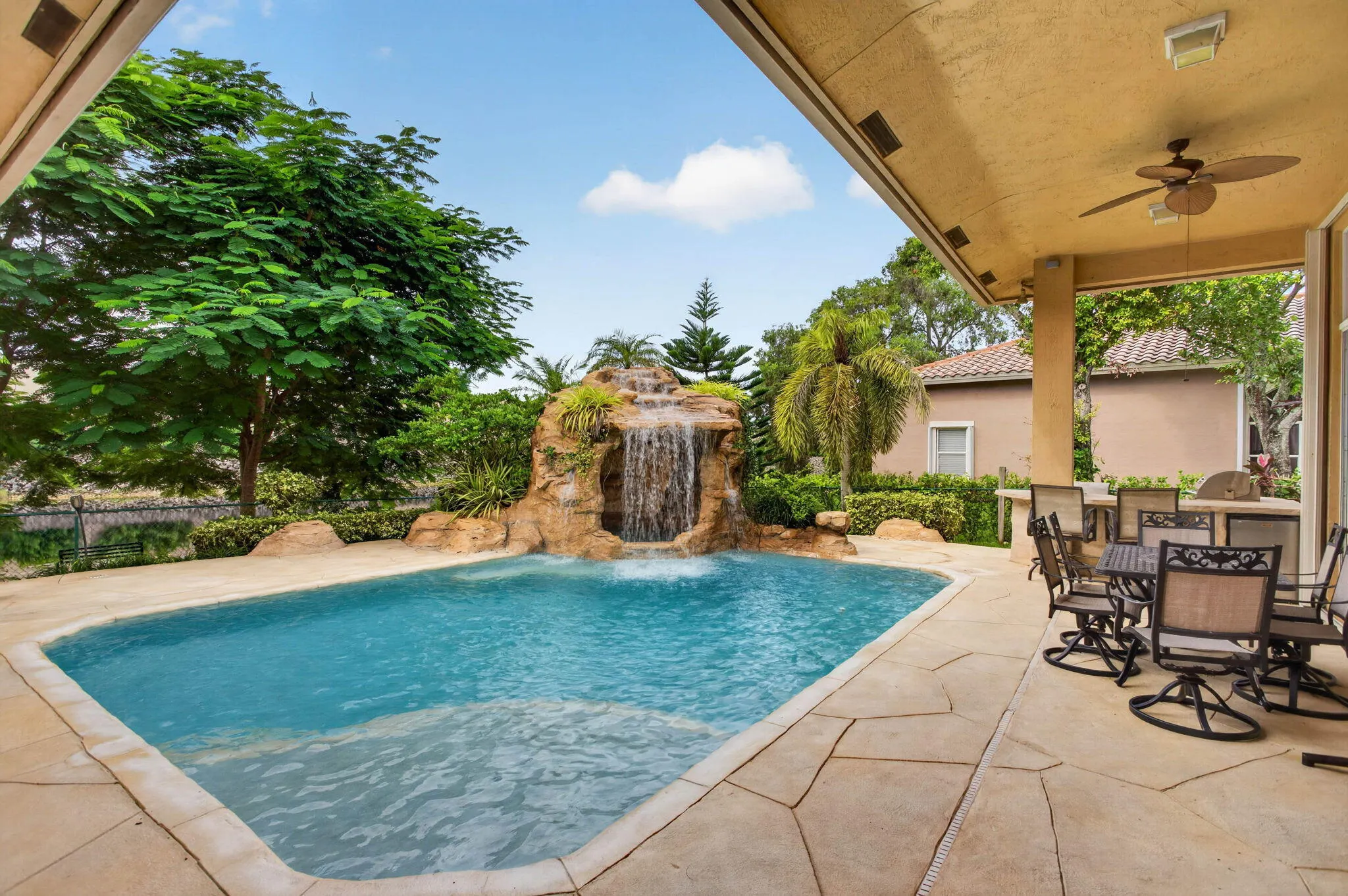 10002 NW 58th Court NW