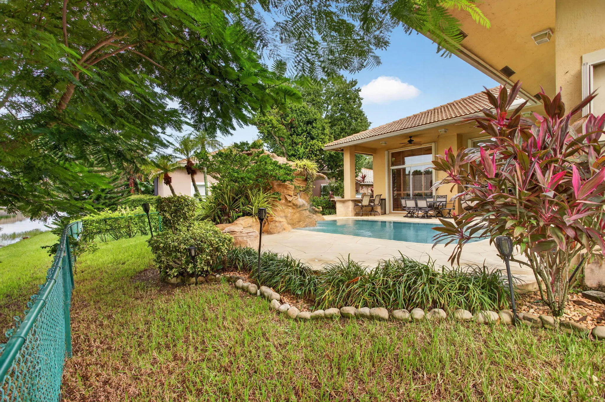 10002 NW 58th Court NW